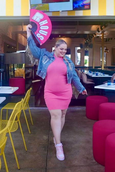 Casual lunch pink outfit to attend to a drag show!

#LTKcurves
