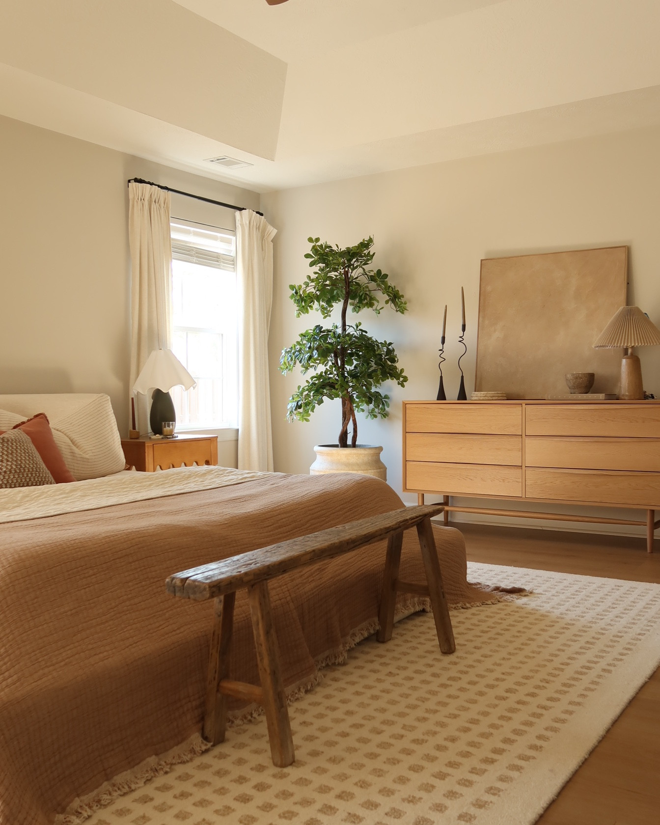 Organic modern bedroom

Home decor styling bedroom finds
Bedding linens bench styling dresser olive tree nightstands 
Neutral beddingg

#LTKWatchNow #LTKHome #LTKMostLoved