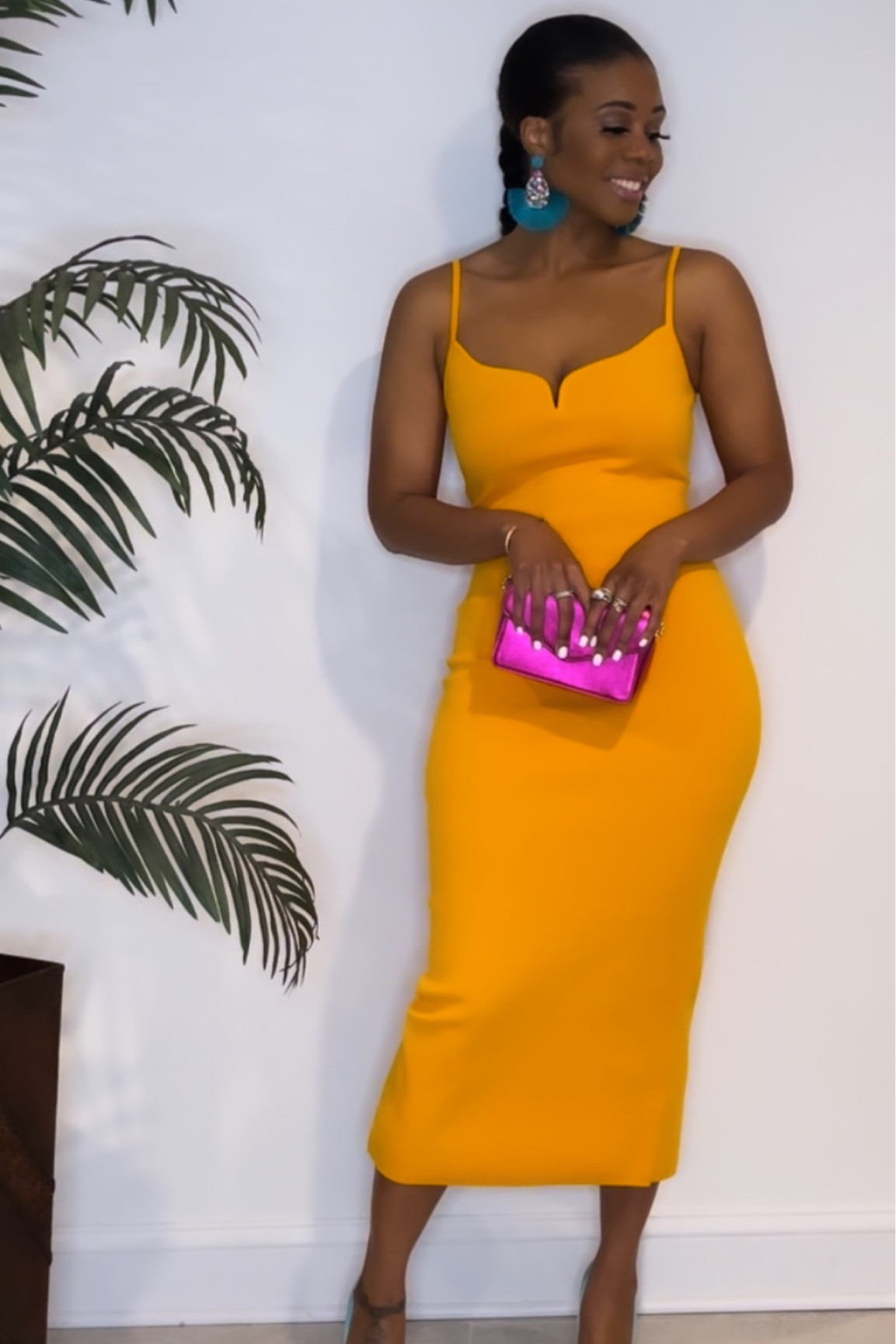 Express Bandage Dress im Wearing a sz Small 

#LTKsalealert #LTKtravel #LTKunder100