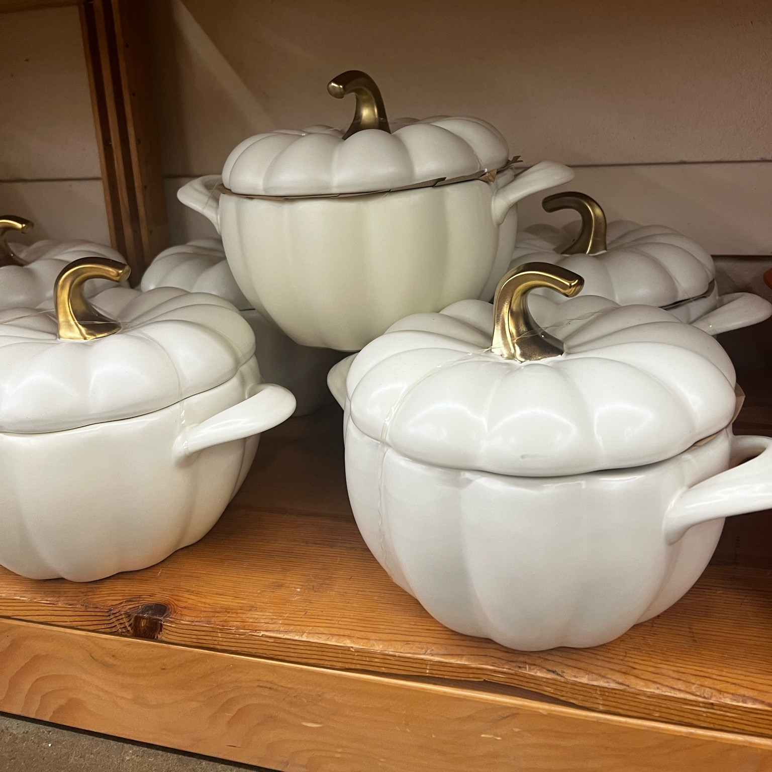 The most beautiful holiday must if you’re hosting! I love this serving bowl so much. I can’t wait to use it this fall! 

#LTKSeasonal #LTKGiftGuide #LTKFind