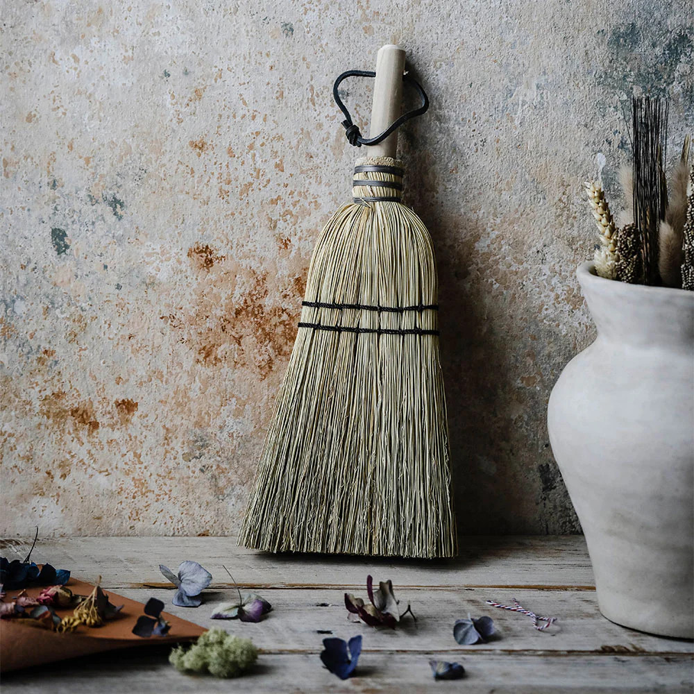 Natural Corn Hand Broom | Roan Iris