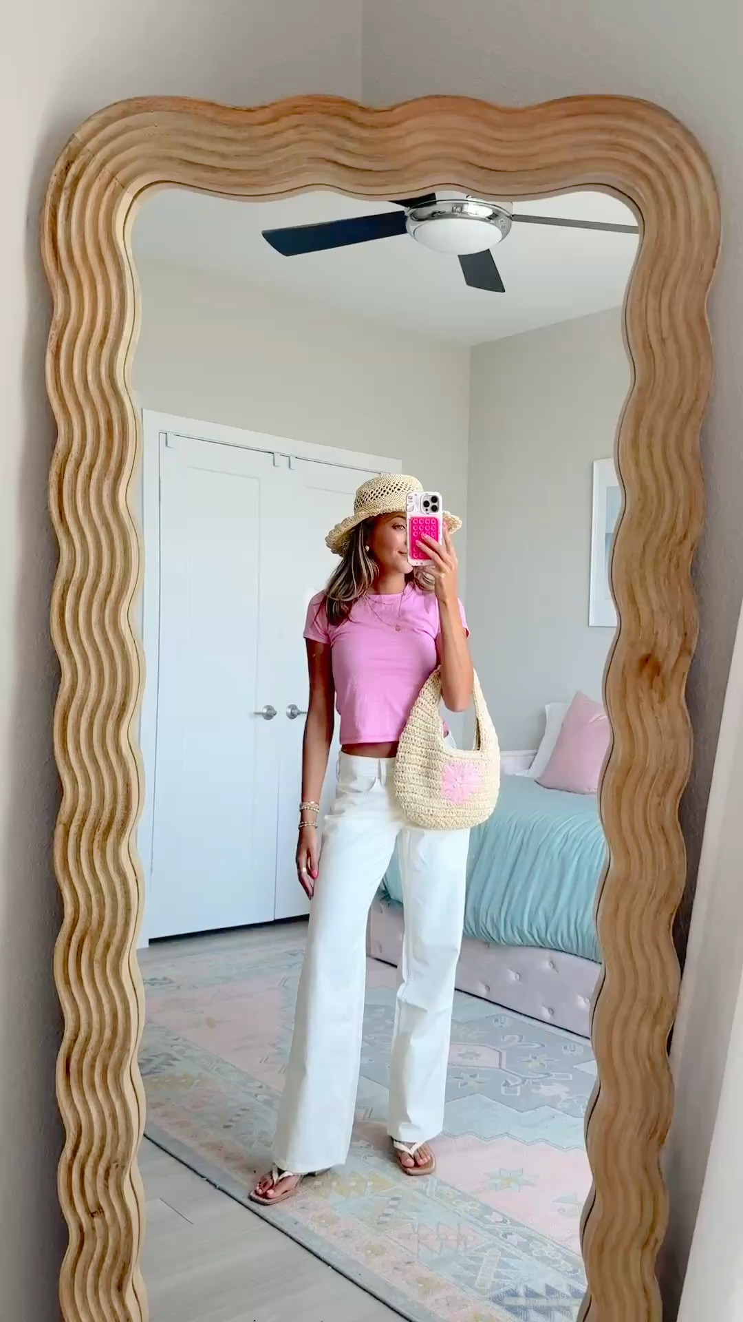 the cutest spring outfit idea from Hollister! obsessed with these low rise jeans and baby tee 🌸 size up one in denim 

#LTKootd