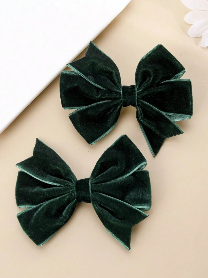 2pcs Toddler Girls' Elegant Simple Hair Clips Set, One With Velvet Bowknot & The Other With Green... | SHEIN
