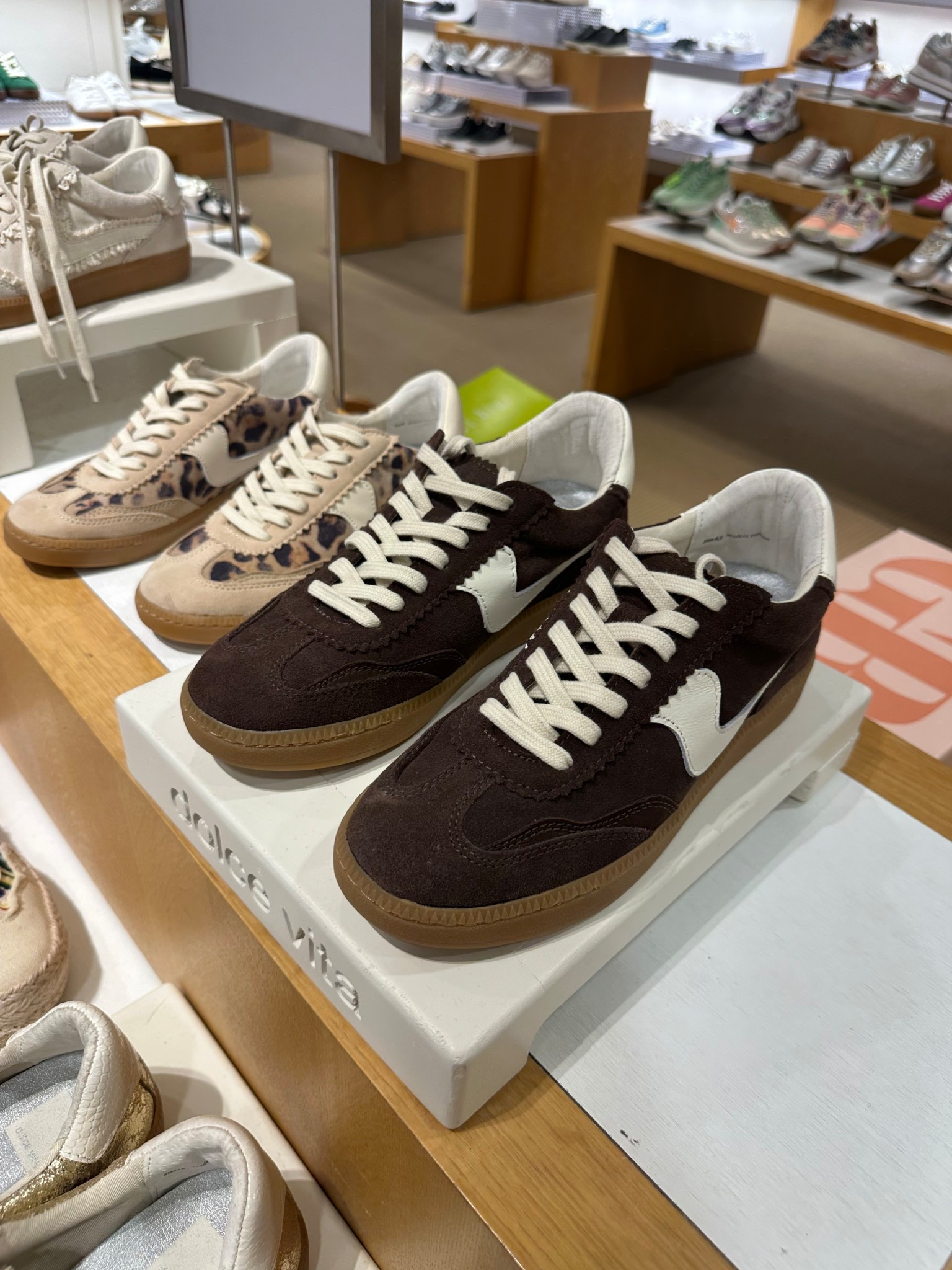 Summer sneakers

#LTKShoeCrush #LTKWatchNow #LTKSeasonal