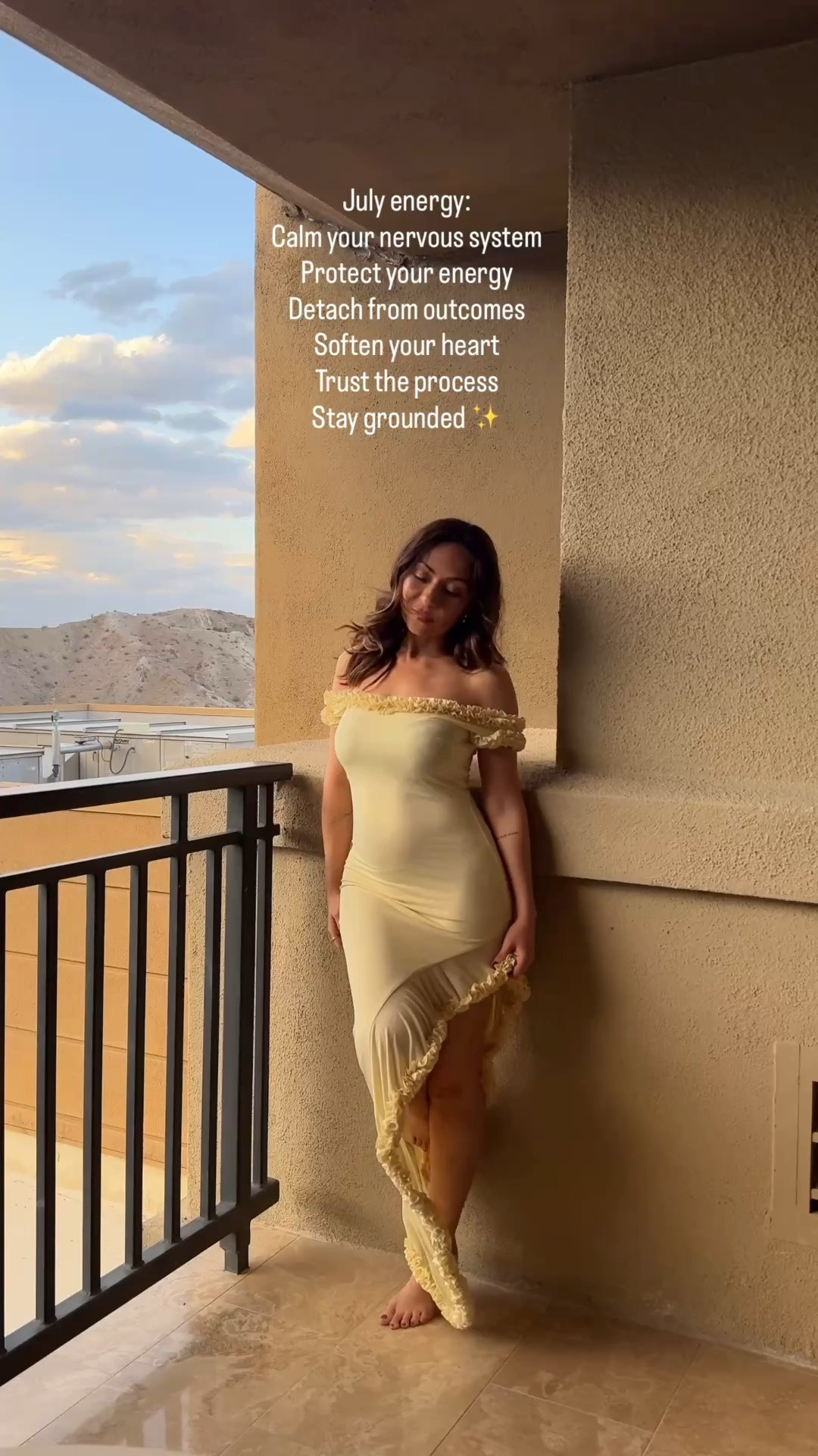 You can’t go wrong with Meshki dresses for the feminine fairy vibes ✨🧚@Meshki US #Meshki #Meshkidress #offtheshoulderdress #femininestyle #slitdress #yellowdress

#LTKootd #LTKPetite #LTKWedding