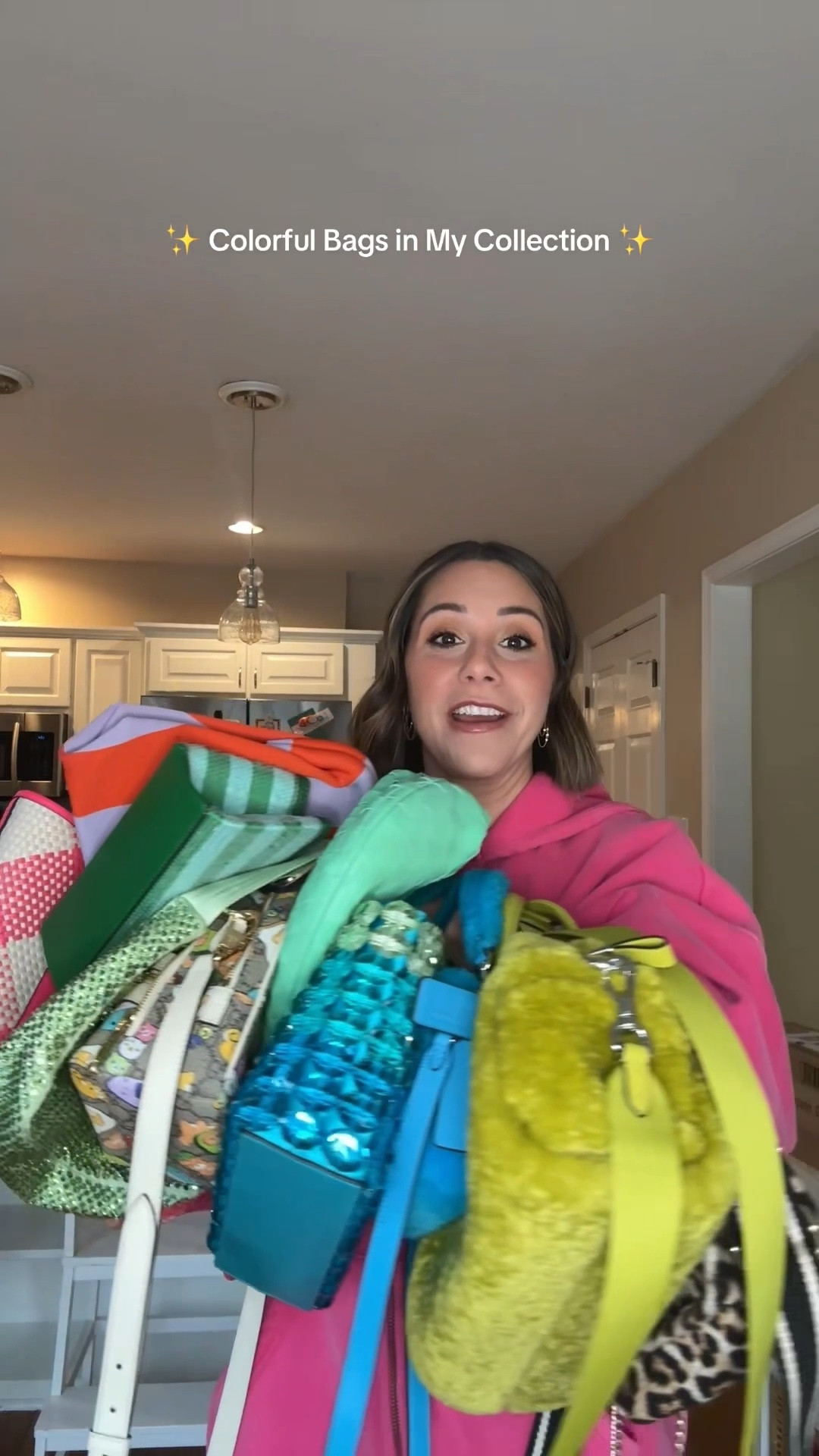 Gotta love a colorful bag 

#LTKootd #LTKFindsUnder100