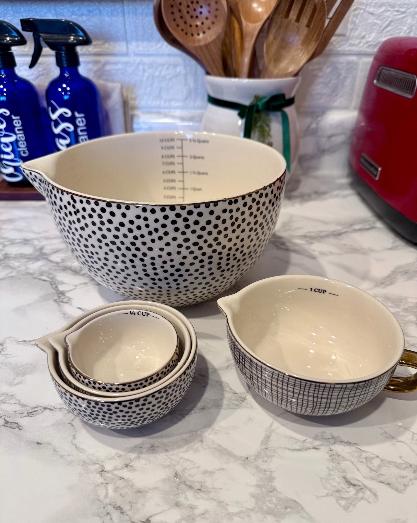 I love this five-piece set from Thyme & Table. It includes a mixing bowl and measuring cups, making it a great gift for a mom or someone who loves to cook. Only $22. 

#LTKHoliday #LTKGiftGuide

#LTKhome #LTKfindsunder50

#LTKHome #LTKSeasonal #LTKfoodie