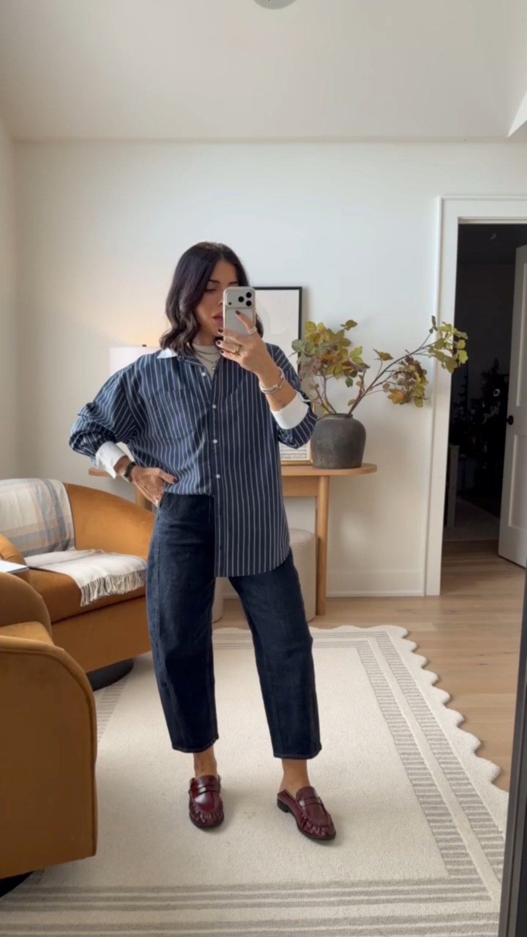 Barrel pants - 0 petite (I couldn’t gone with regular!)
Button-down shirt - small petite 

#LTKcanada #LTKworkwear #LTKsale