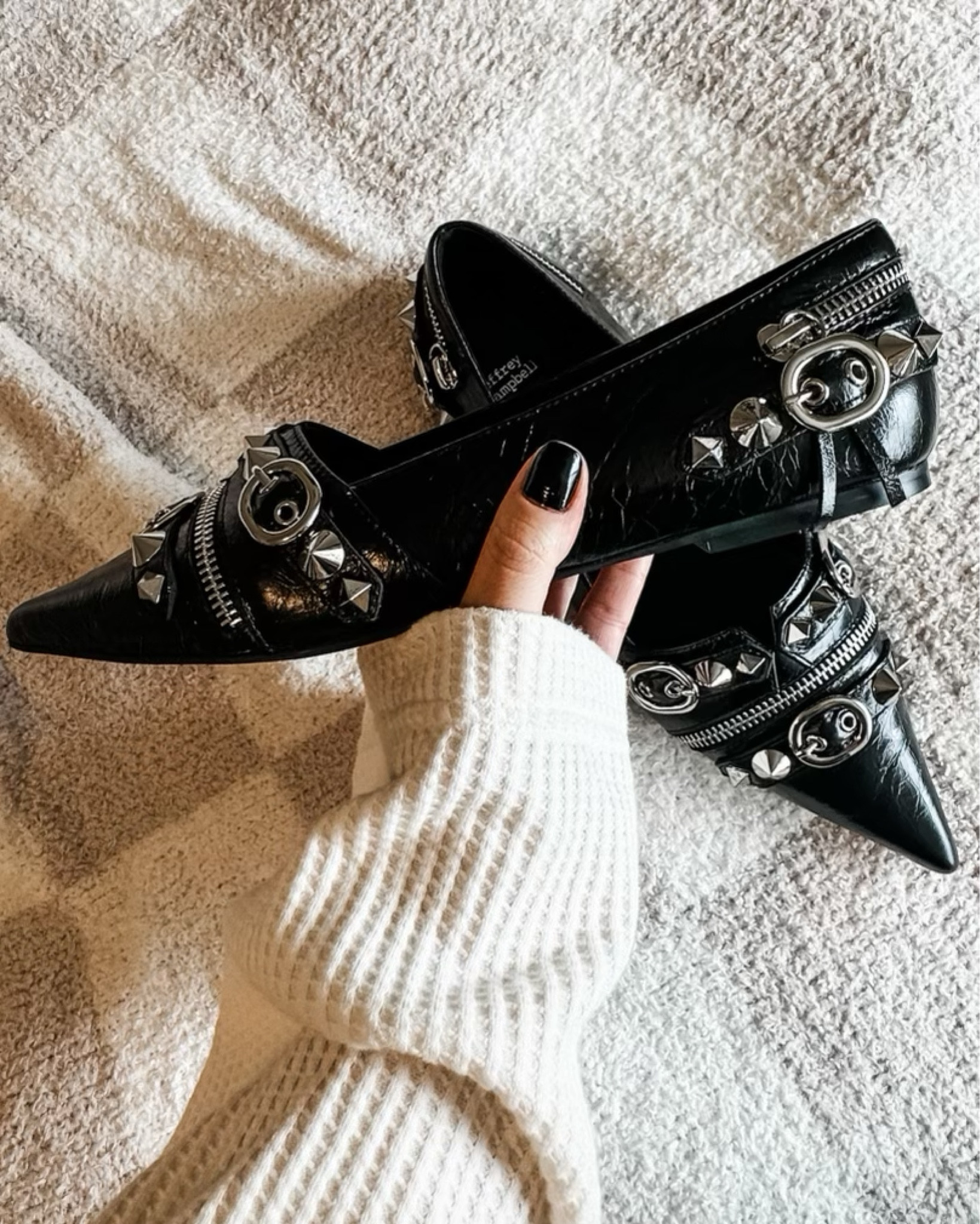 Obsessed with these flats for fall styling! 

#LTKstyletip #LTKshoecrush #LTKSeasonal