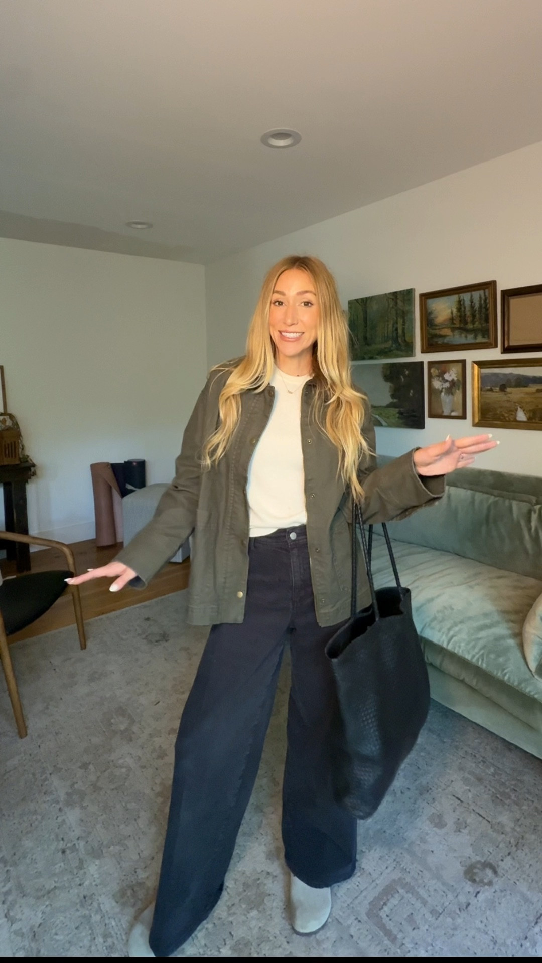 Fall jacket and my favorite bag 

#LTKStyleTip