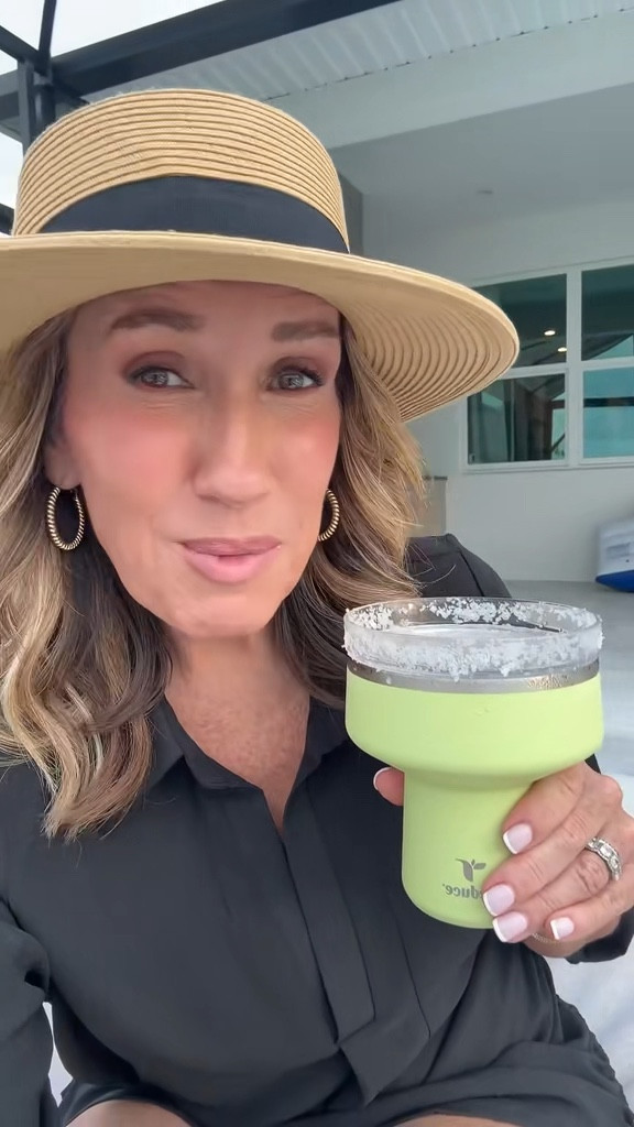 These Saltini margarita tumblers are perfect for a day at the lake, beach, pool, or on the boat. I love the built-in salting rim so you can get that real margarita experience without worrying about glass. They’re durable, fun for summer entertaining, and such a great gift for any margarita lover in your life. Cheers to margaritas in the sunshine! 🍹☀️

#summerentertaining #margaritalovers #lakevibes #poolsidevibes #giftideas

#LTKHome #LTKSeasonal