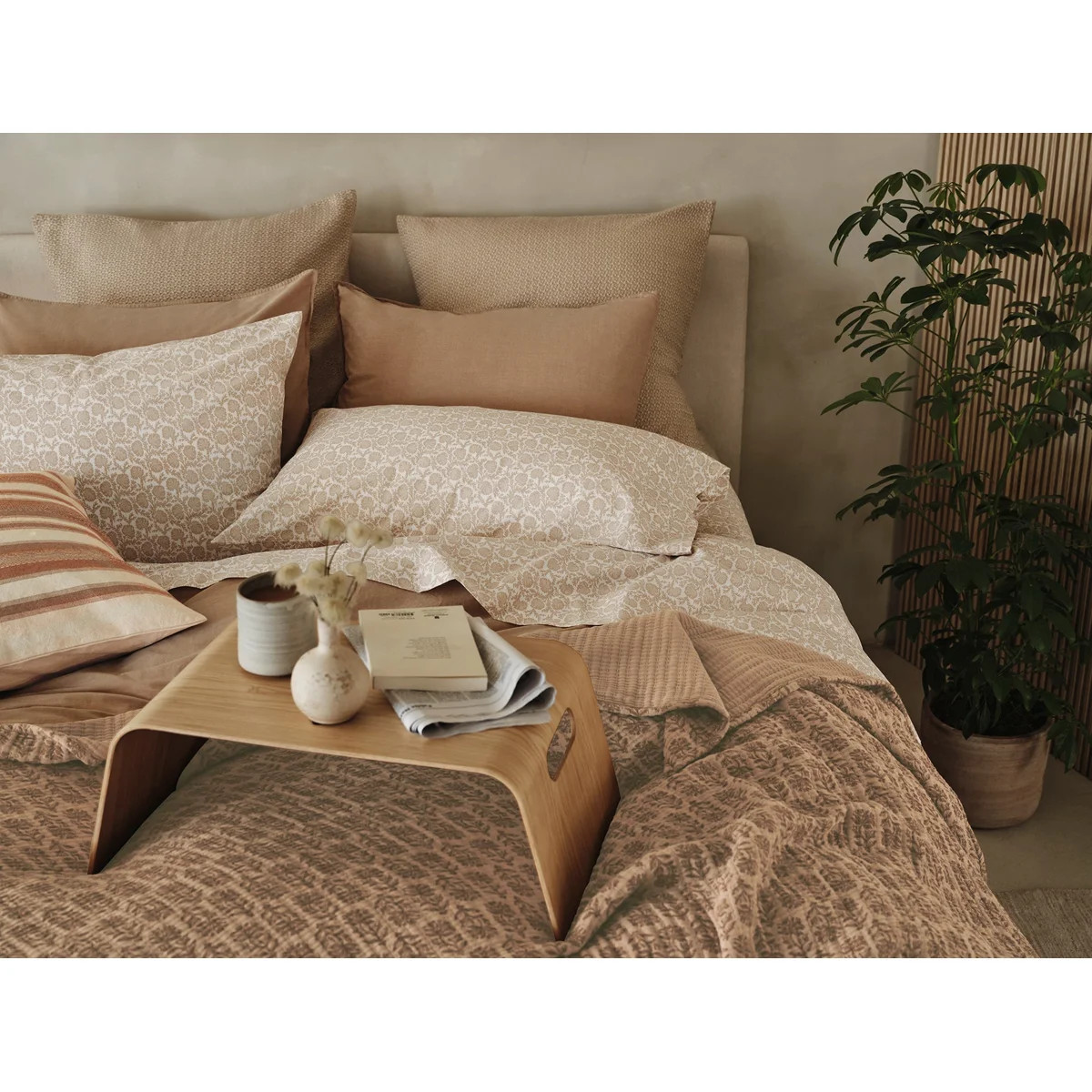 Mirada Organic Matelasse Throw | Wayfair North America