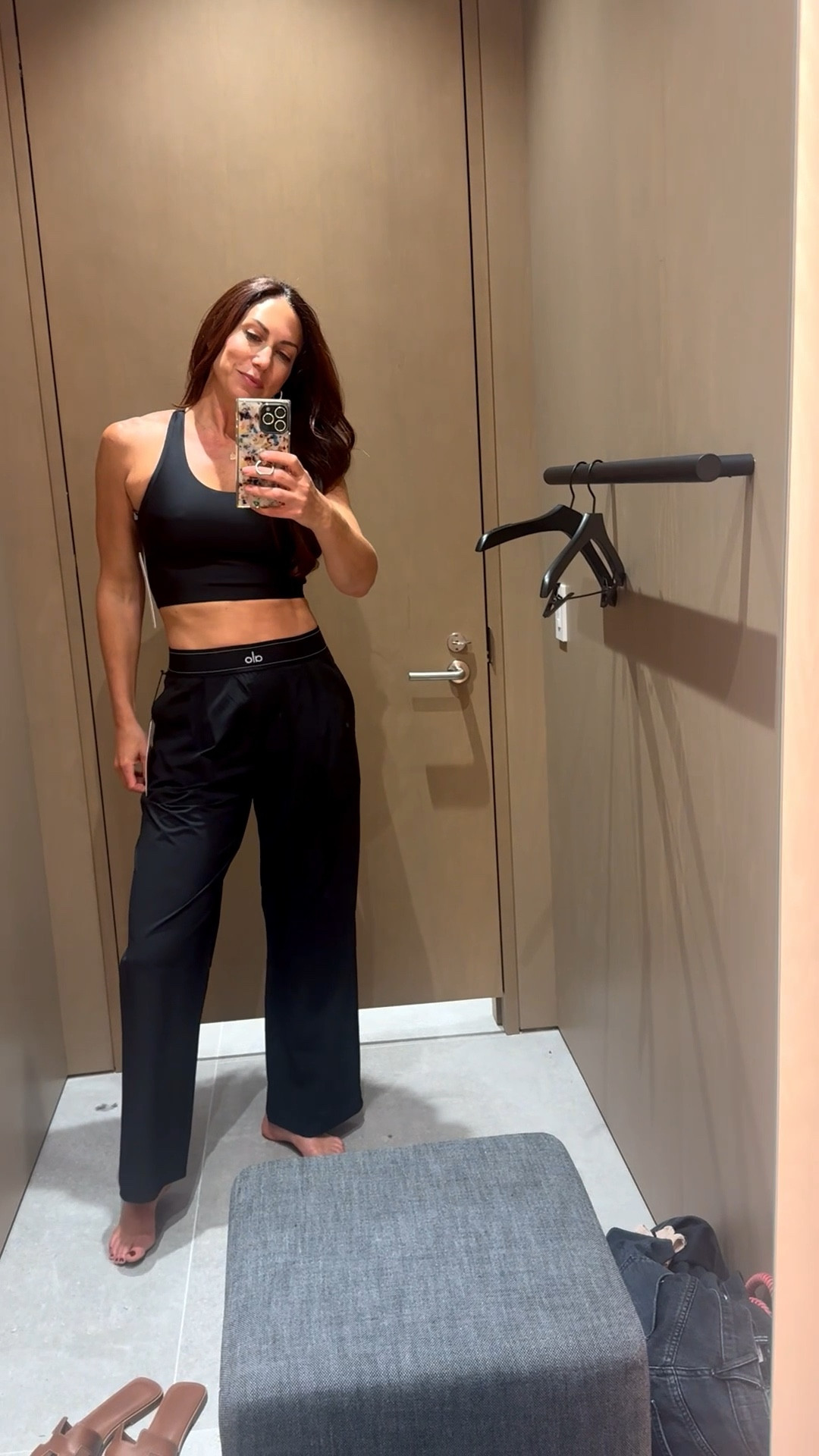 New favorites from Alo 

#LTKSeasonal #LTKStyleTip #LTKActive