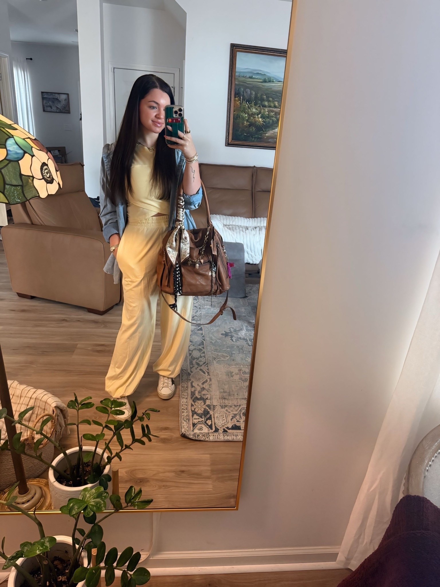 Wearing a medium in the crossover set, but could easily size down to a small! Bottoms run a tad bigger, top fits more true to size. 💛

#LTKSpringSale #LTKgrwm #LTKootd