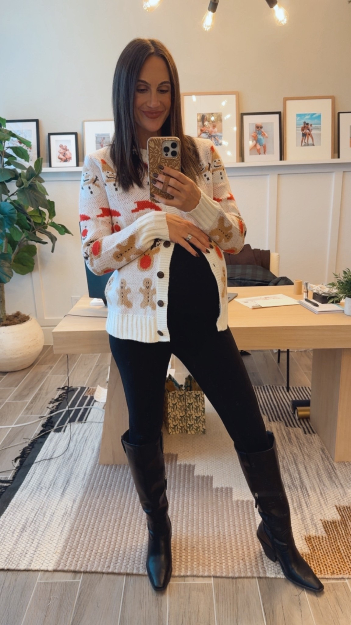 Cute Xmas sweaters! 


#LTKFindsUnder50 #LTKHoliday #LTKBump