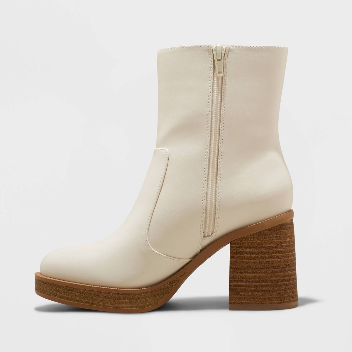 Women's Jenna Platform Boots - Universal Thread™ | Target