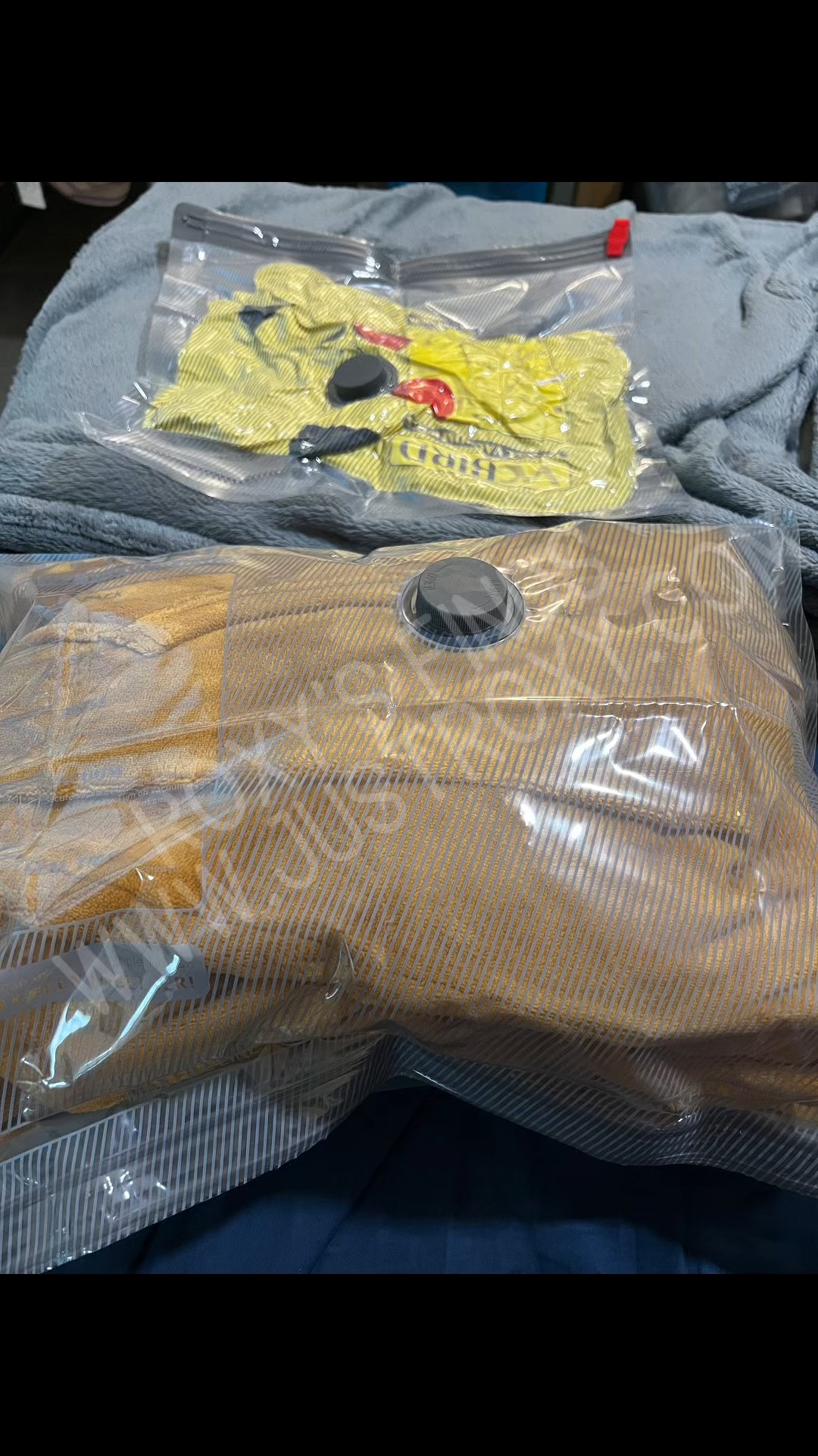 Packing for a trip always feels like a game of suitcase Tetris, so I wanted to try these vacuum bags for travel with a USB pump and see how they worked for carry on packing.

This set includes 12 travel size compression bags designed to fit carry on luggage and suitcases. The pump uses USB A and Type C connectors, which makes it easy to use with adapters or power banks. For best results, a 5V/2A power adapter is recommended. #travel #packing 

 #LTKvlog #LTKOver40 #LTKTravel