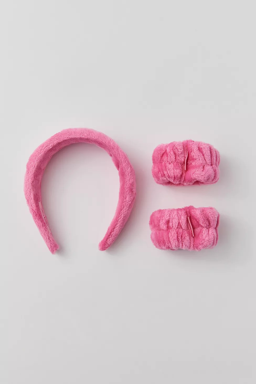 The Original MakeUp Eraser Drip Eraser 3-Piece Spa Set | Urban Outfitters (US and RoW)