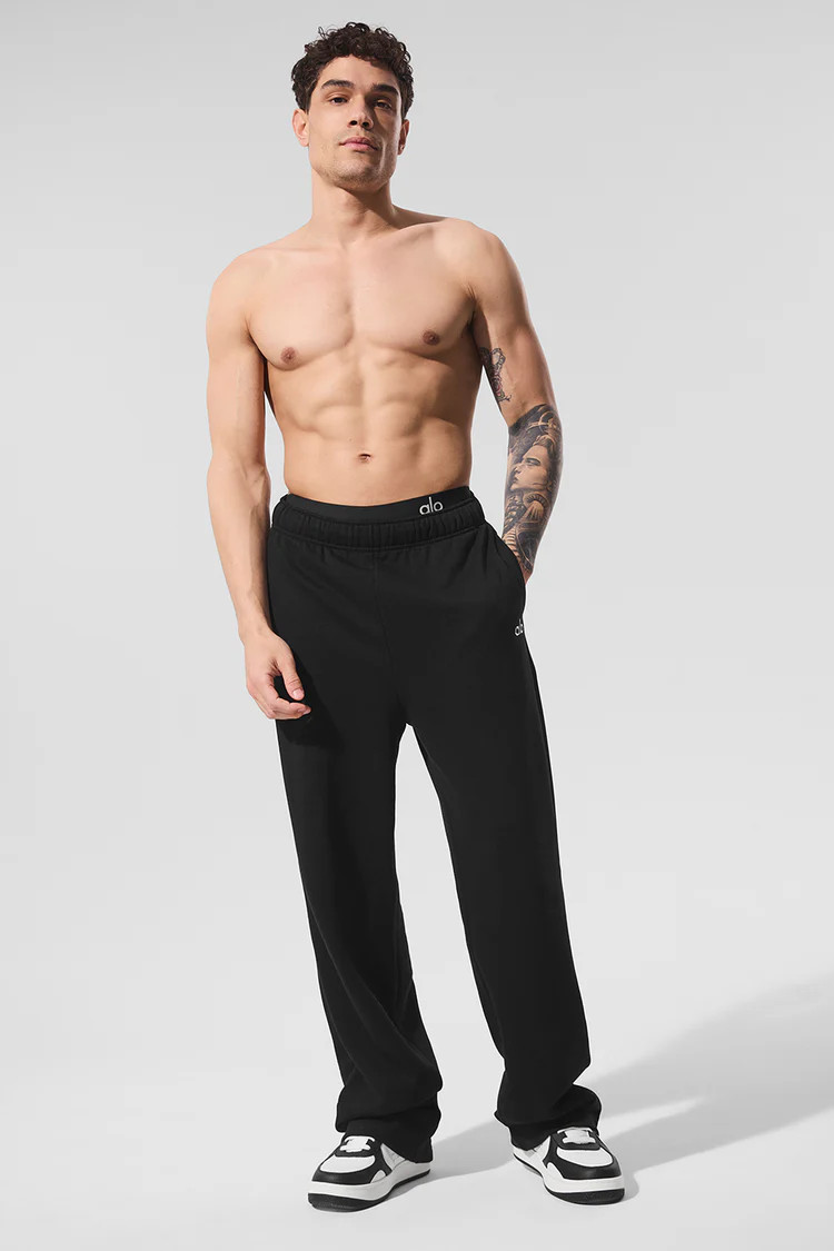 Accolade Straight Leg Sweatpant - Black | Alo Yoga