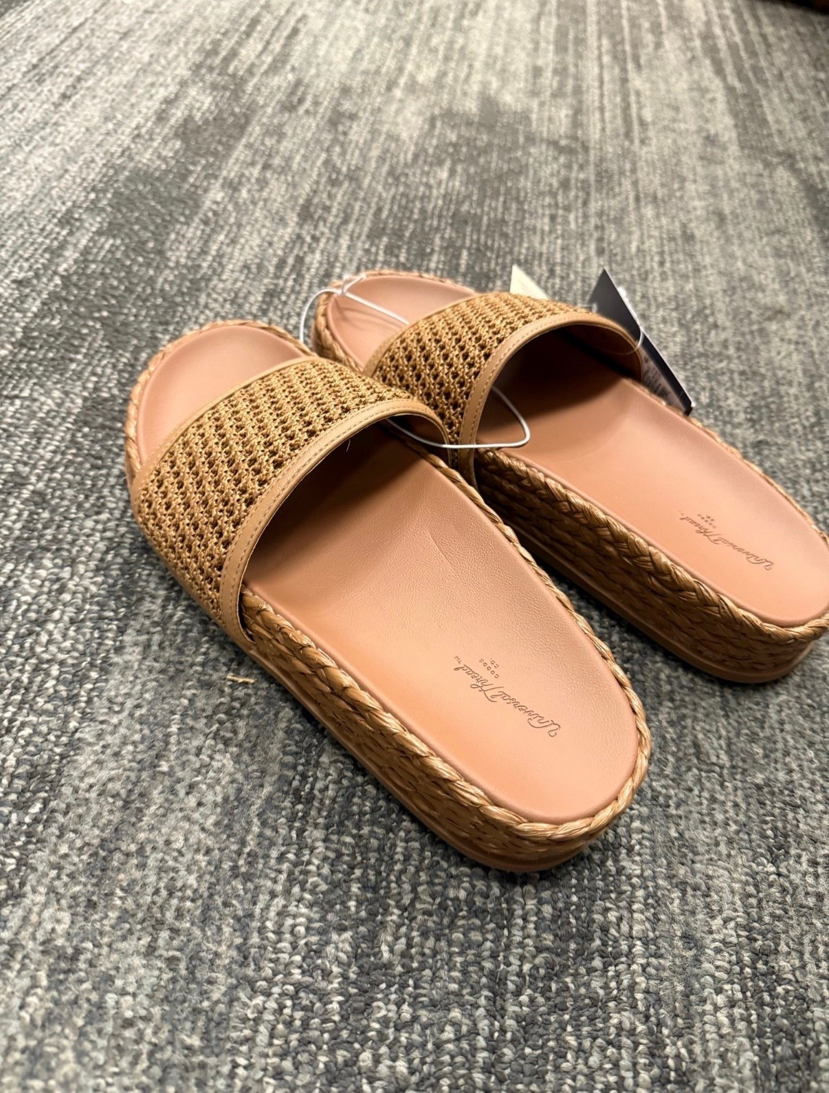 Neutral summer slides 🤎

#LTKootd #LTKgrwm #LTKmomlife