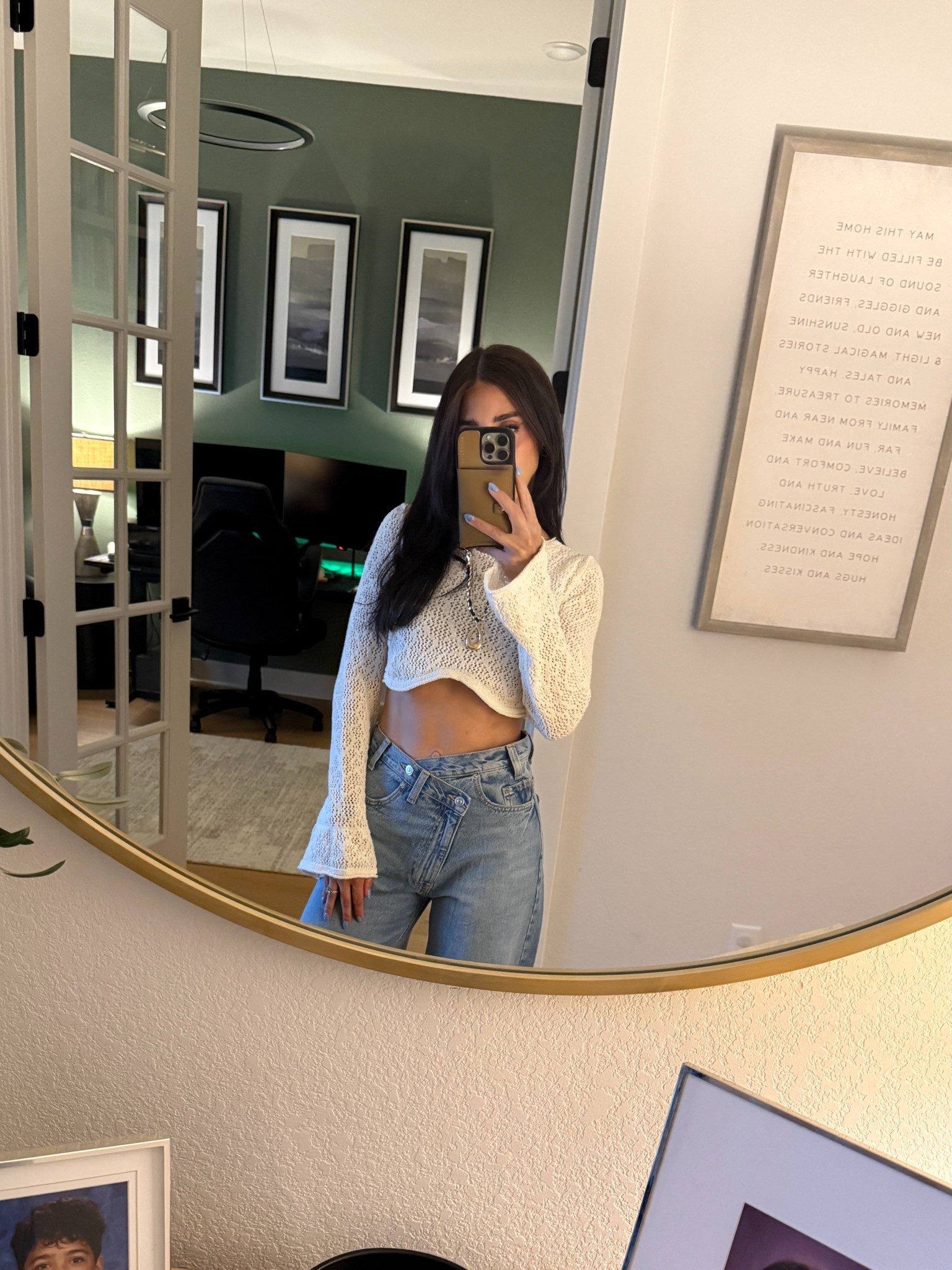 Wearing a size 2 jeans and med top. Top runs small. #zara 

#LTKootd #LTKdayinmylife #LTKmomlife