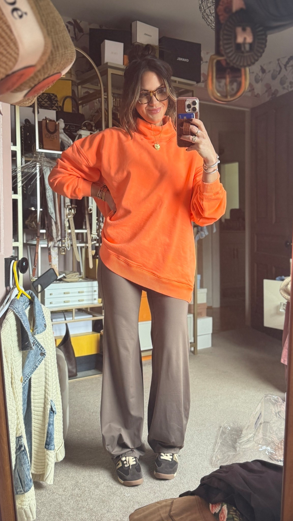 I’m a small in top and medium in bottoms! 🫶🏻