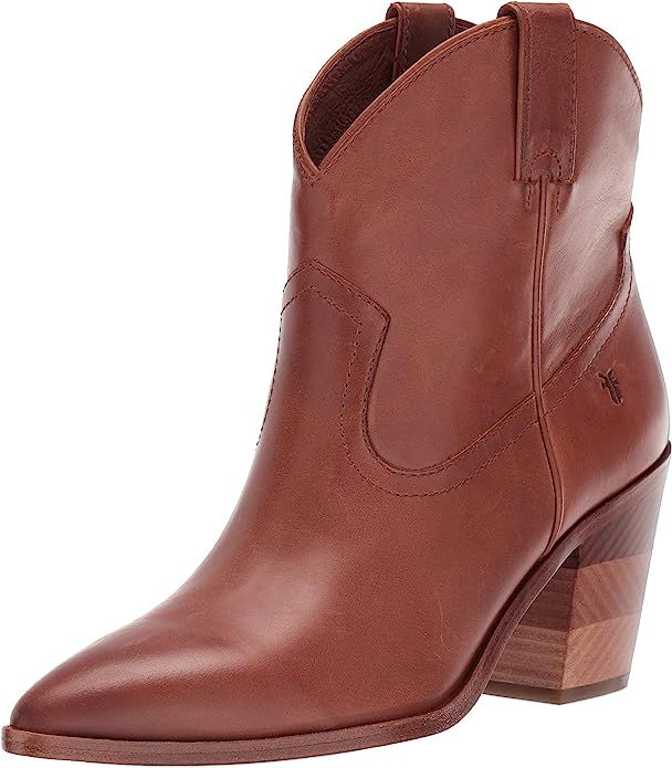 Frye Women's Faye Pull on Short Ankle Boot | Amazon (US)