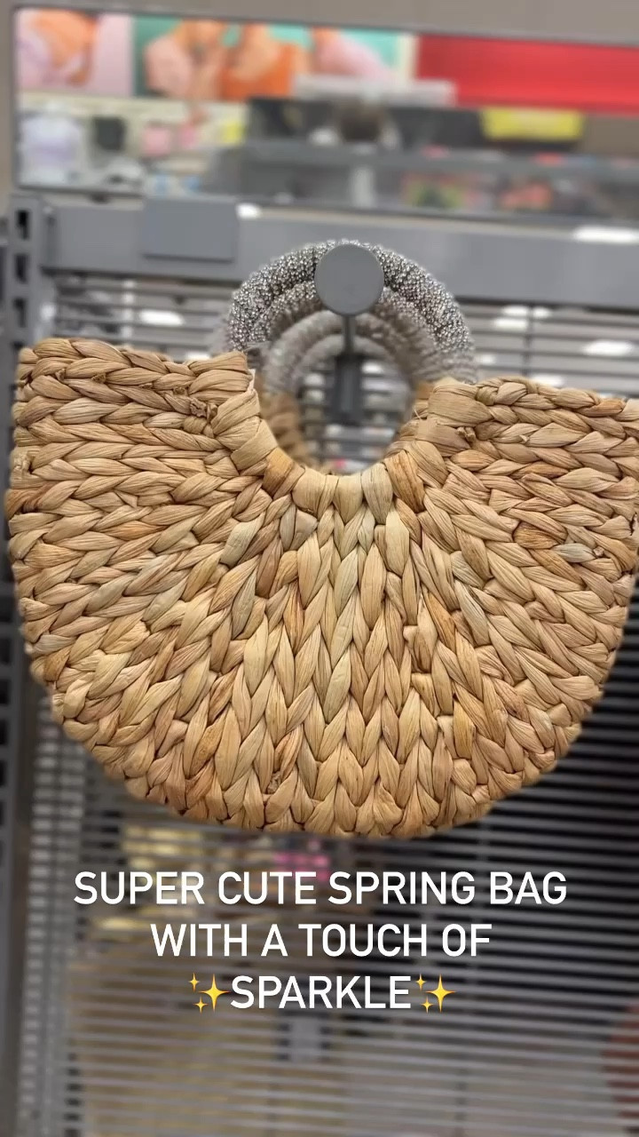 I love the touch of sparkle in this little bag from Target. ✨ Perfect for all of your spring and summer soirées  

#LTKSeasonal #LTKitbag
