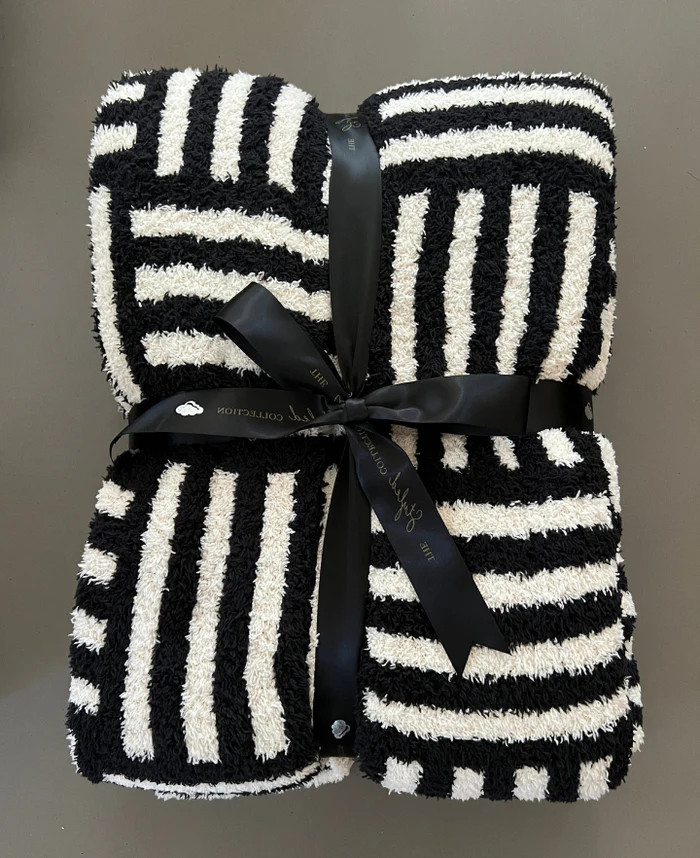 Basketweave Buttery Blanket | The Styled Collection
