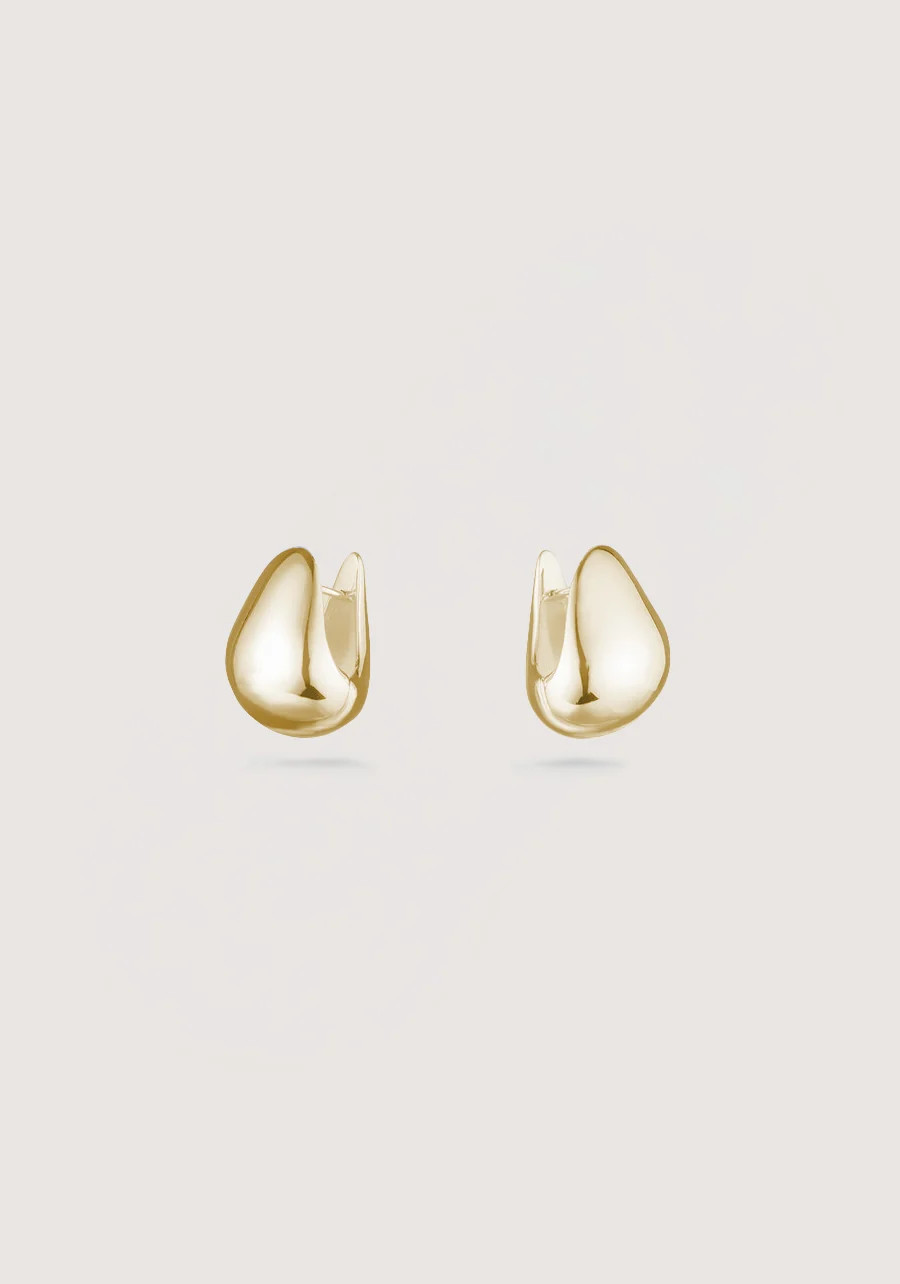 Teardrop Clamshell Earrings | VIKTORIA & WOODS | Viktoria & Woods
