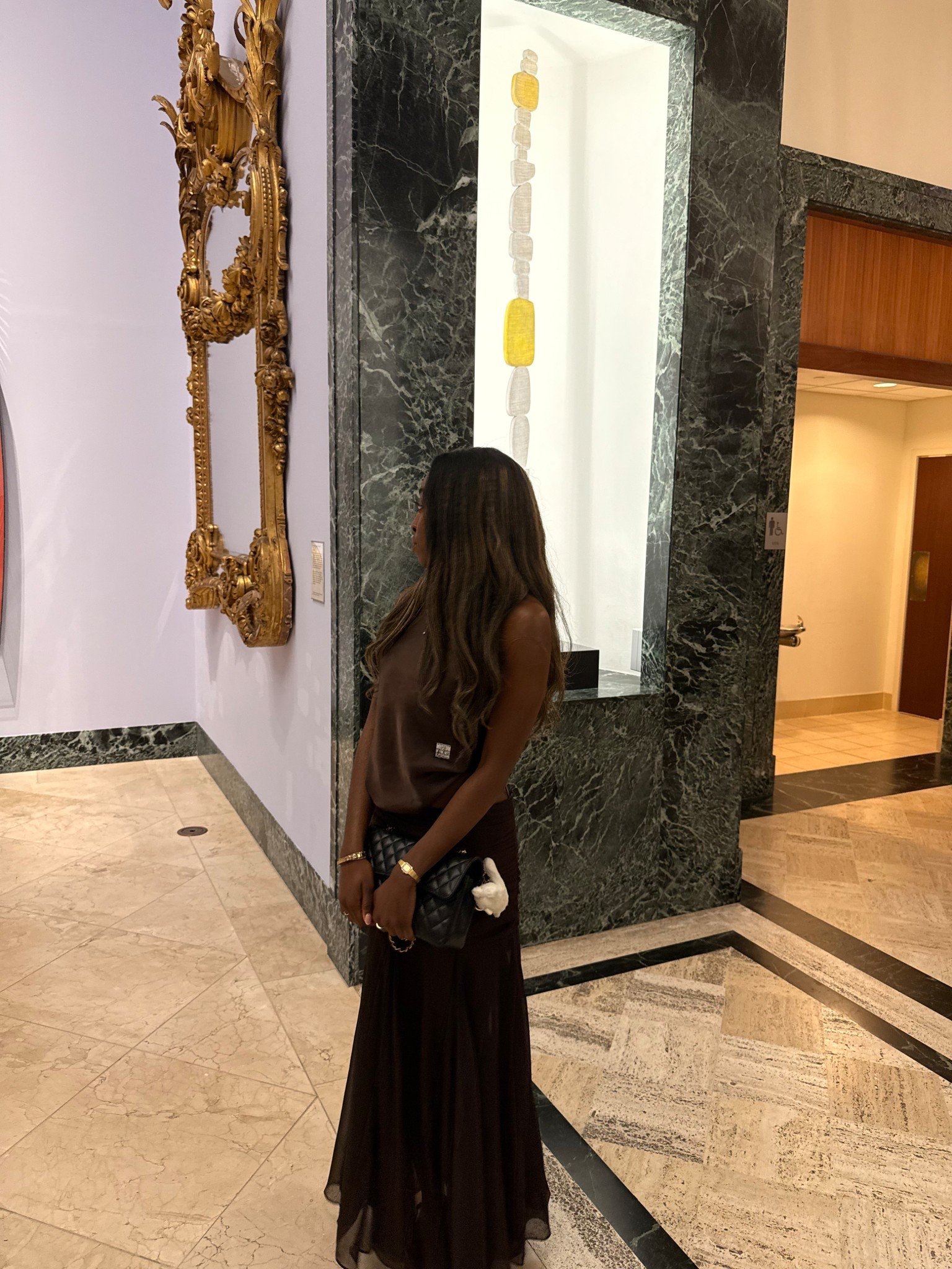 Browns, fine arts and silk. @Zara 


#LTKNYFW #LTKootd #LTKWorkwear