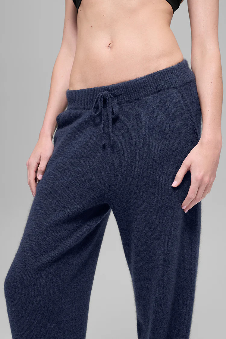 Wool Cashmere High-Waist New Class Jogger | Alo Yoga (US)