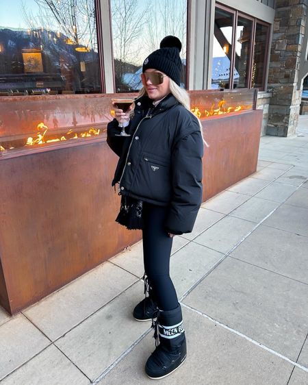 Winter style 
Moonboot ootd 