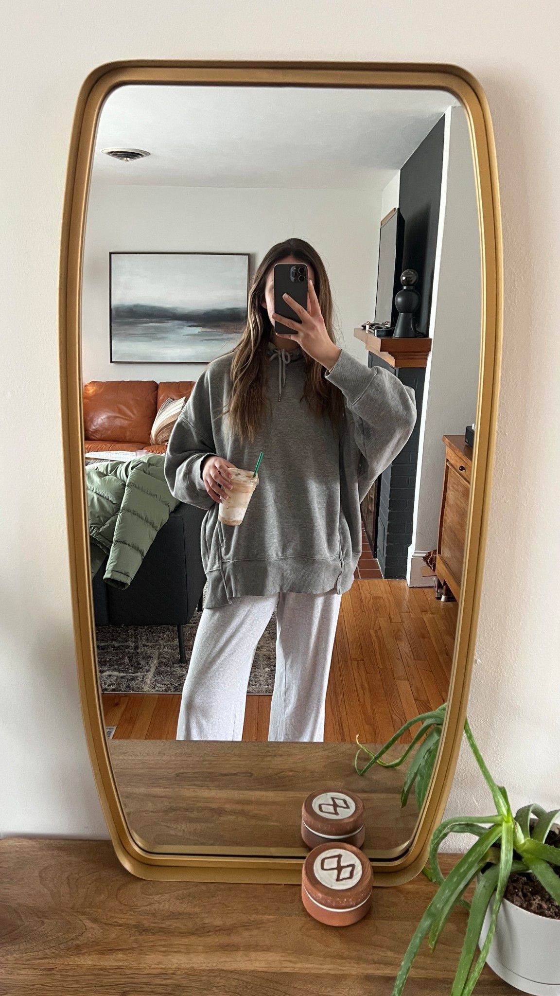 finally caught up on sleep from this crazy week 😴 in my @abercrombie wide leg lounge pants and my Free People oversized sweatshirt (peep a @Quince puffer in the back 👀)

wide leg sweatpants, Abercrombie sweatpants, oversized sweatshirt, Free People sweatshirt, cozy lounge set, neutral loungewear, elevated basics, comfy chic outfit, casual everyday outfit, athleisure look, relaxed fit sweats, soft fleece set, fall lounge outfit, winter cozy outfit, off duty model style, Quince jacket, minimalist jacket, neutral layering piece, capsule wardrobe staple, cozy morning aesthetic, coffee run outfit, Starbucks run, at home lounge outfit


#LTKgrwm #LTKselfcare #LTKmorningroutine