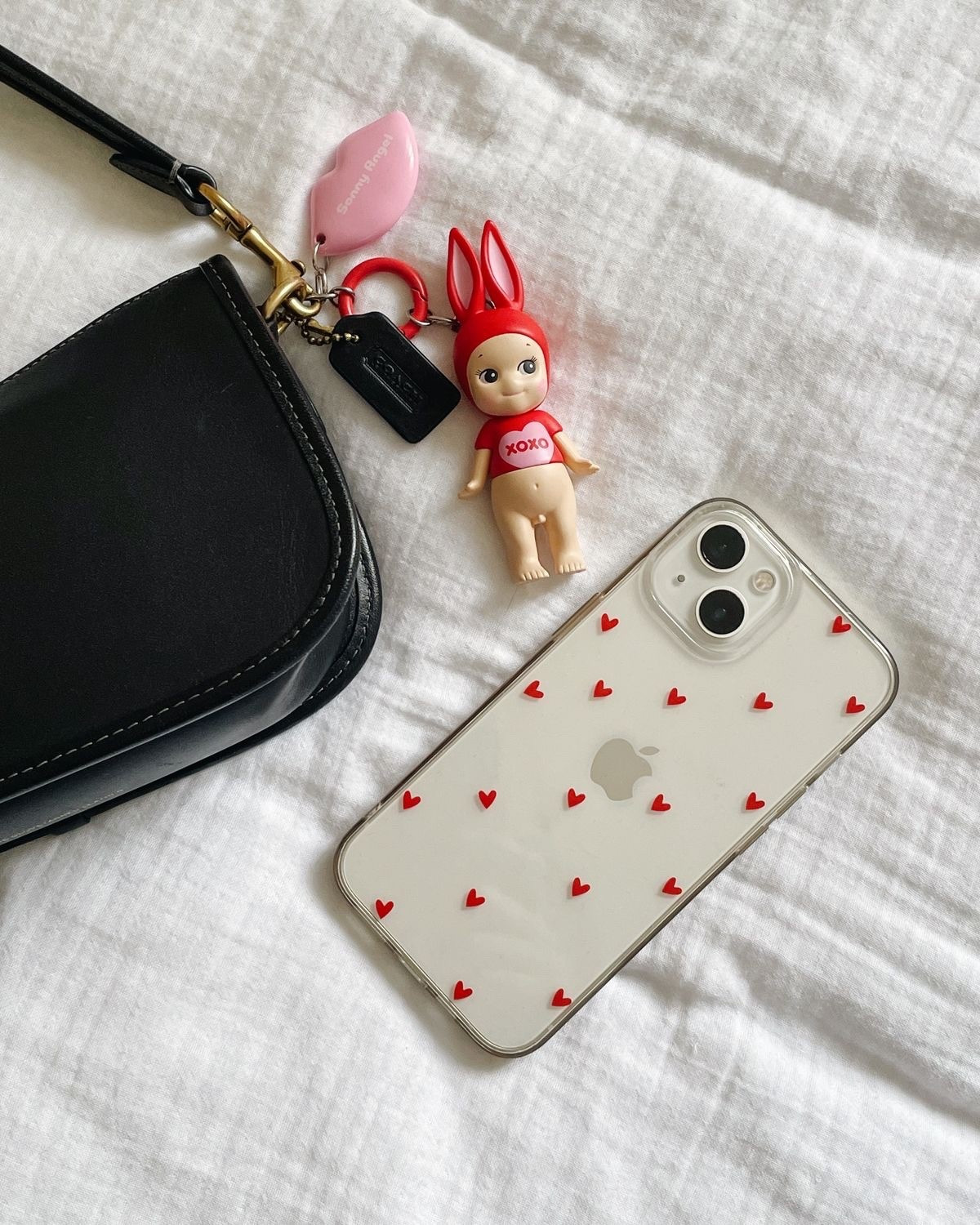 Petits essentiels, grande vibe. ❣️
Les accessoires mignons font toutes la différence.
#ltkfinds #ltkaccessoires #cutesvibes #everydayessentials


#LTKbag #LTKfrance #LTKeurope