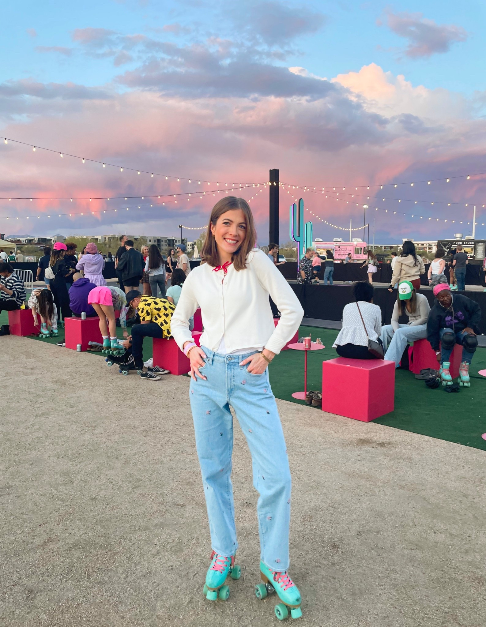 Love my embroidered floral jeans!! Perfect for Spring💐🌷🛼

#LTKStyleTip #LTKFindsUnder50 #LTKFestival