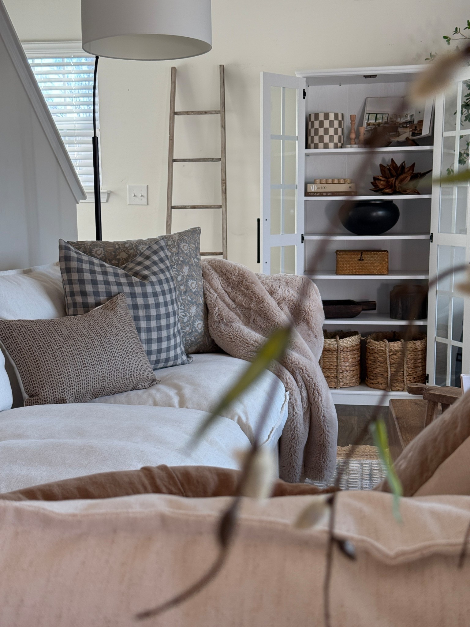 Spring pillow refresh! 
Vintage modern living room decor, spring throw pillow covers

#LTKSpringSale #LTKHome #LTKFindsUnder100