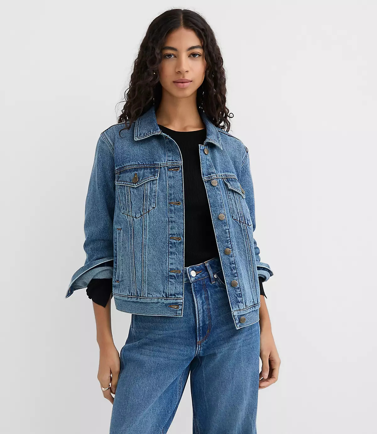 Rivete Denim Trucker Jacket in Vintage Mid Wash | LOFT