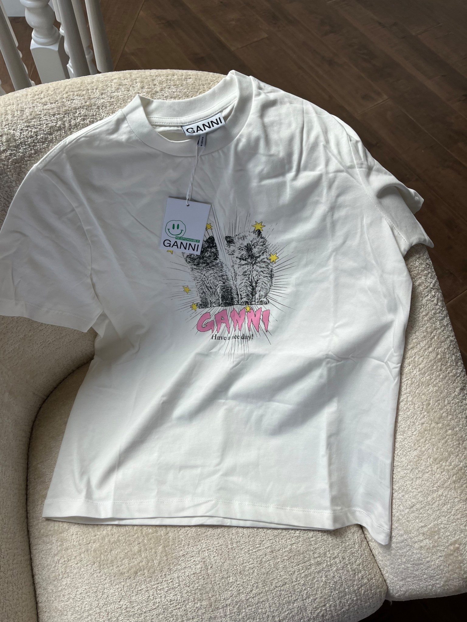 Kitten Tee Shirt 🎀🤭

#LTKgiftguide #LTKsummer #LTKcanada