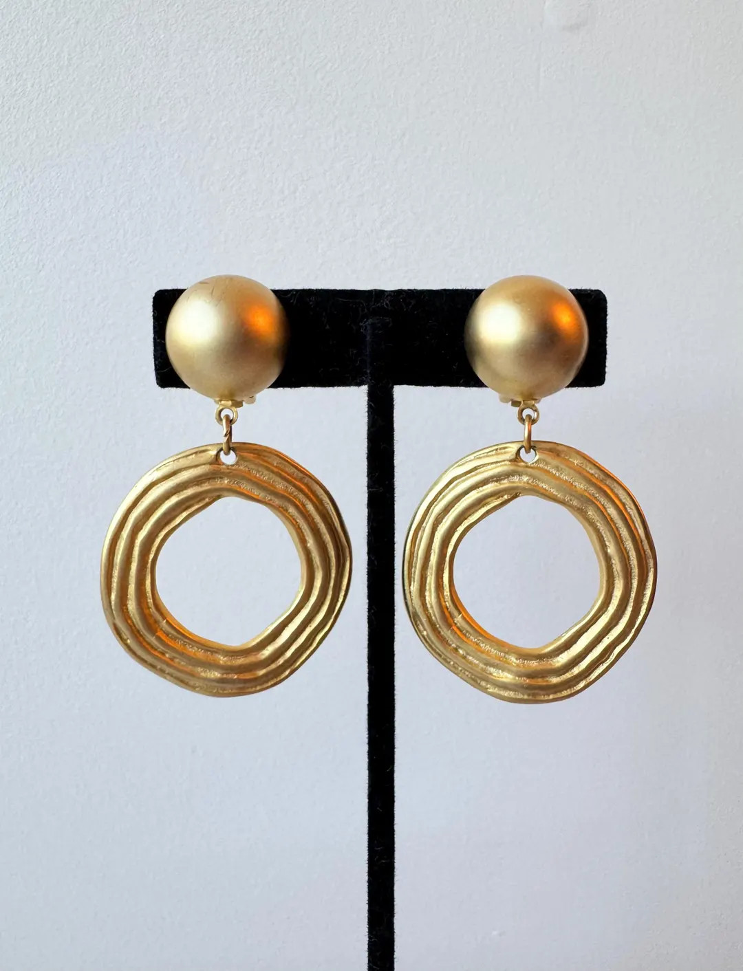 Vintage Matte Gold Circle Earrings - Etsy | Etsy (US)