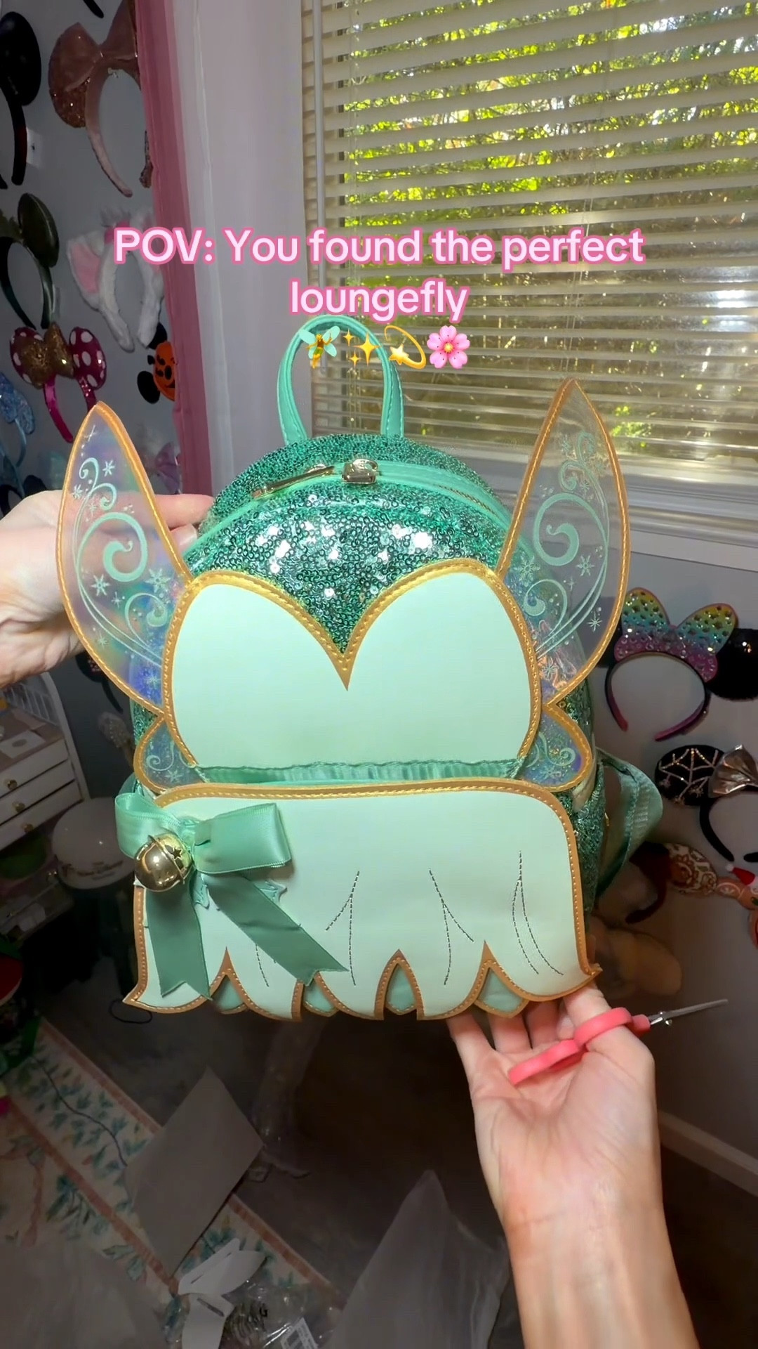 Just a little pixie dust to brighten your feed. 💚 in love with my new @Loungefly 🥰😍   #tinkerbell #loungefly #disneystyle #pixiedust #disneycollector @Disney Parks @Disney Store @Disney @Disney+ @Disney Style @Walt Disney Animation Studios 

#LTKootd