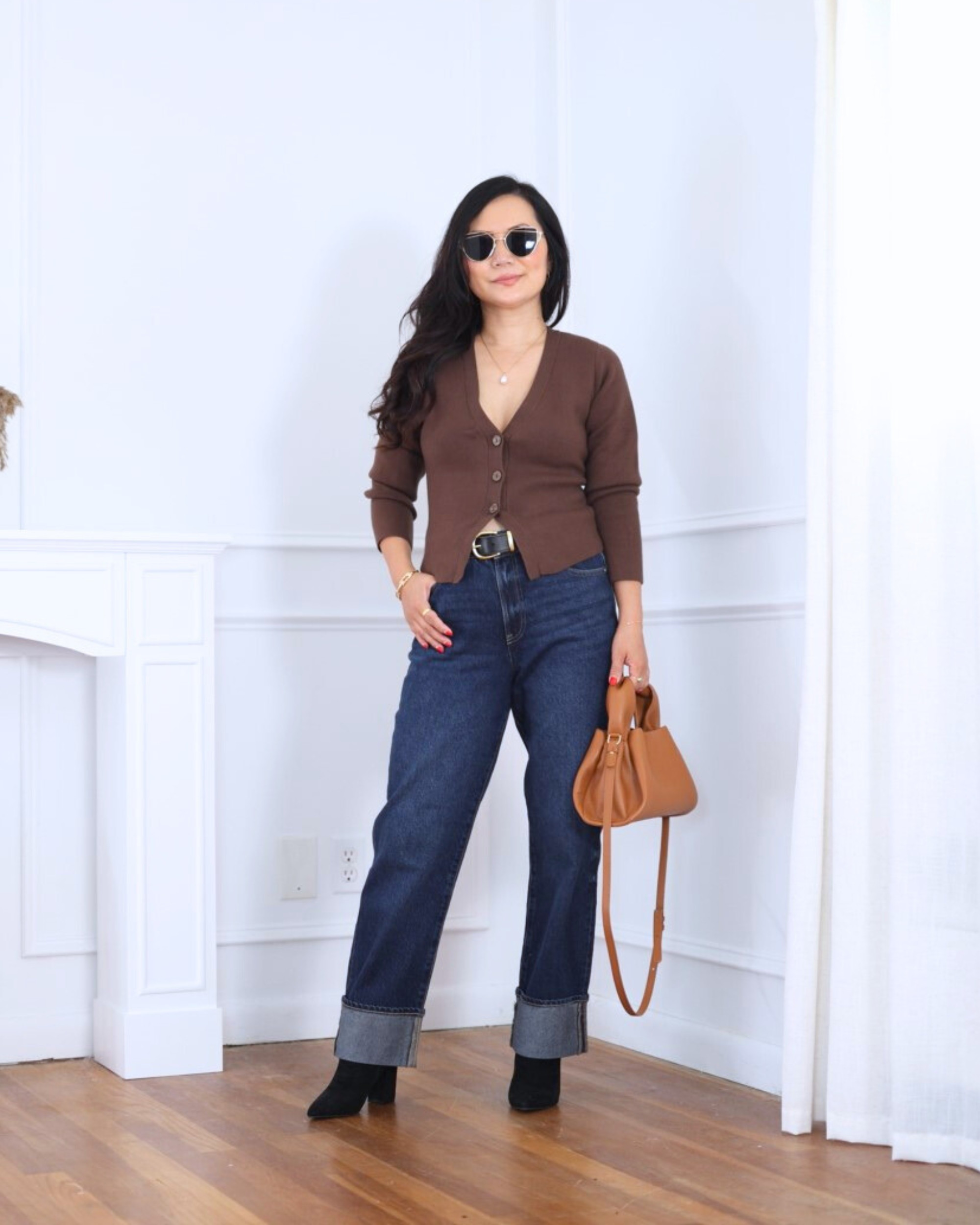Weekend style made easy — a cozy cardigan from Abercrombie, classic jeans from Express, and my favorite everyday bag from Quince. Simple, comfy, and effortlessly chic. I’m 5’2, wearing size S.

#LTKPetite #LTKOver40 #LTKStyleTip