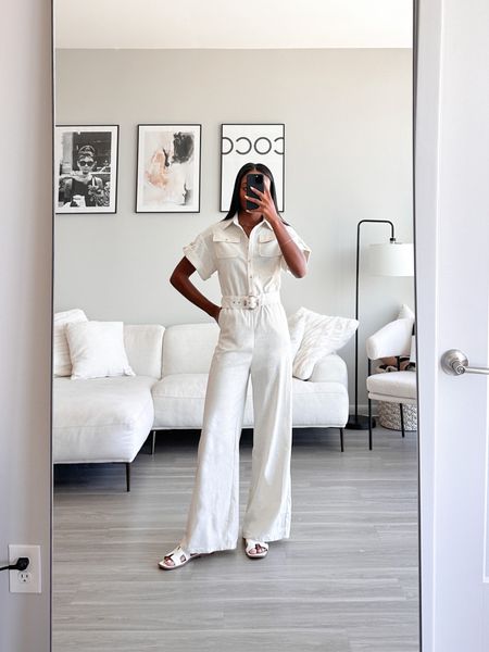 This jumpsuit is the perfect piece to add to your wardrobe for spring! I am wearing an extra small! It would be perfect for date night or to wear to the office! 

#LTKworkwear #LTKSeasonal #LTKunder100