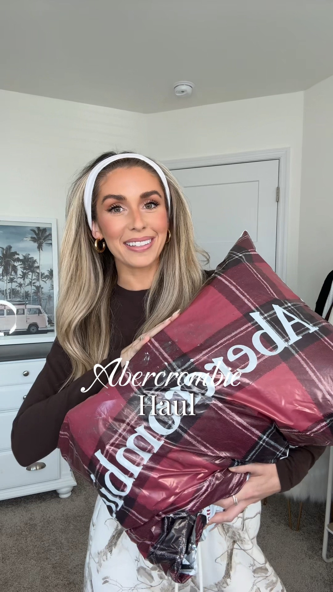 Abercrombie Haul 🤍🎄🫶🏼 new arrivals for winter & the holidays! 

Abercrombie style
Abercrombie outfits
Abercrombie holiday outfits
Abercrombie sweaters
Abercrombie jeans 

#LTKFindsUnder100 #LTKHoliday #LTKSeasonal