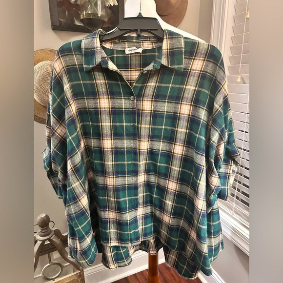 Day + Moon Flannel Puff Short Sleeve Top NWOT | Poshmark