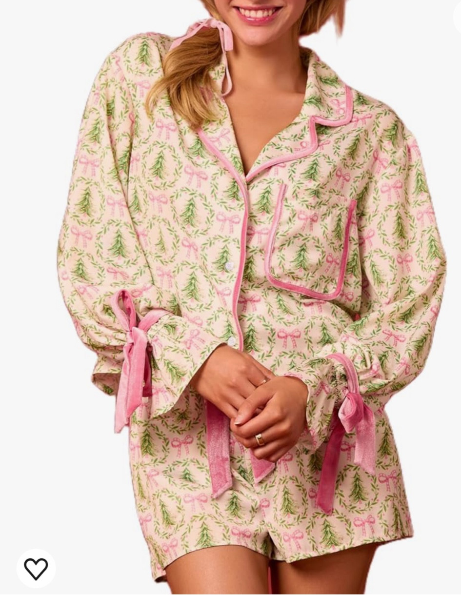 Holiday pajamas on sale 🎀

#LTKSaleAlert #LTKSeasonal #LTKHoliday