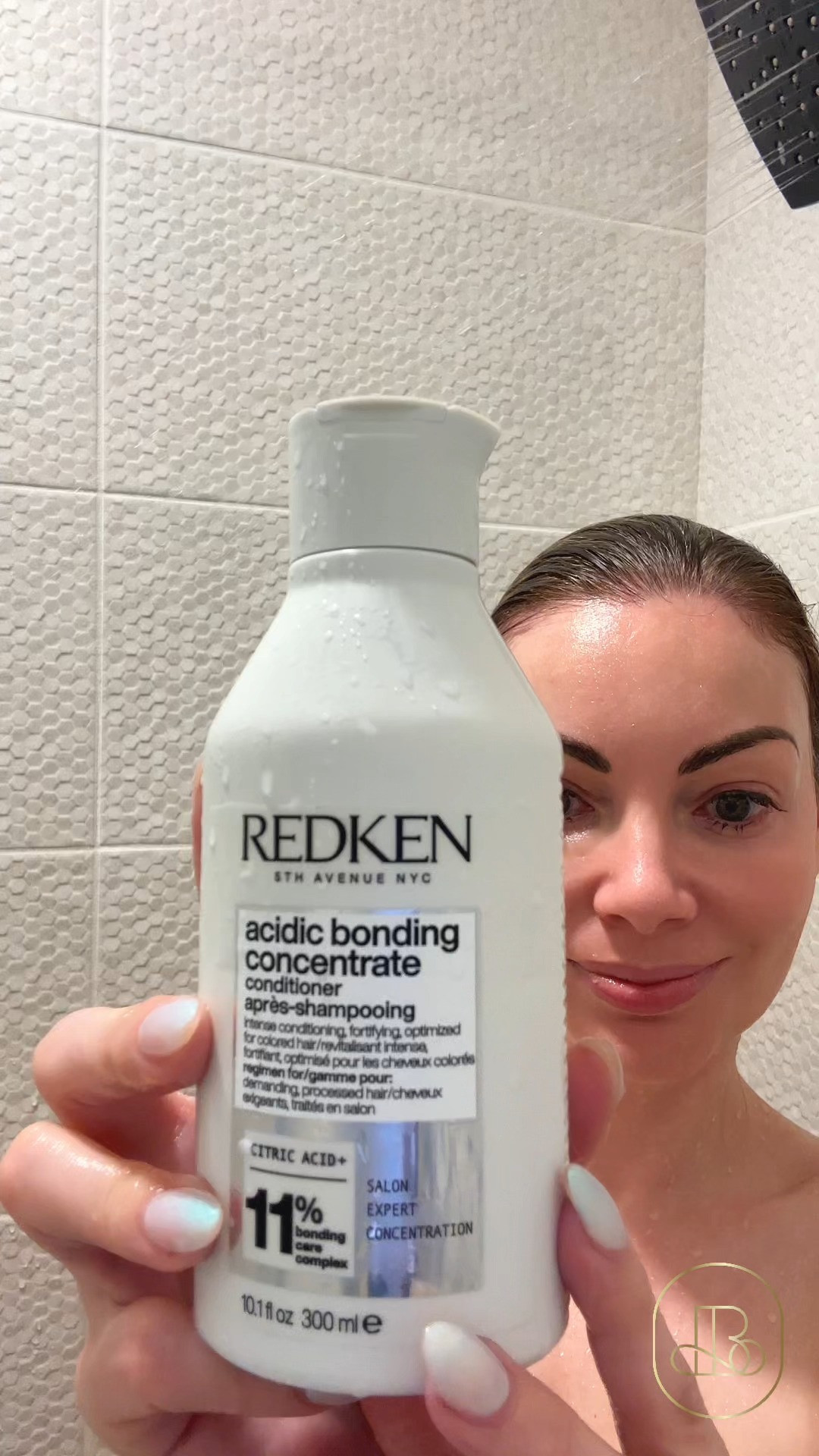 Say hello to your new favorite step for frizz-free, resilient hair! This intensive conditioner features a concentrated bonding formula that repairs damage from the inside out while providing 11x smoother hair 🚿 It’s the perfect gift for the "beauty enthusiast" who loves a high-gloss finish or for someone recovering from a major salon transformation! 💇‍♀️ #Redken #HairRepair #BondingCare #AcidicBonding #HairRoutine #SalonQuality  

#LTKmorningroutine #LTKselfcare #LTKBeauty