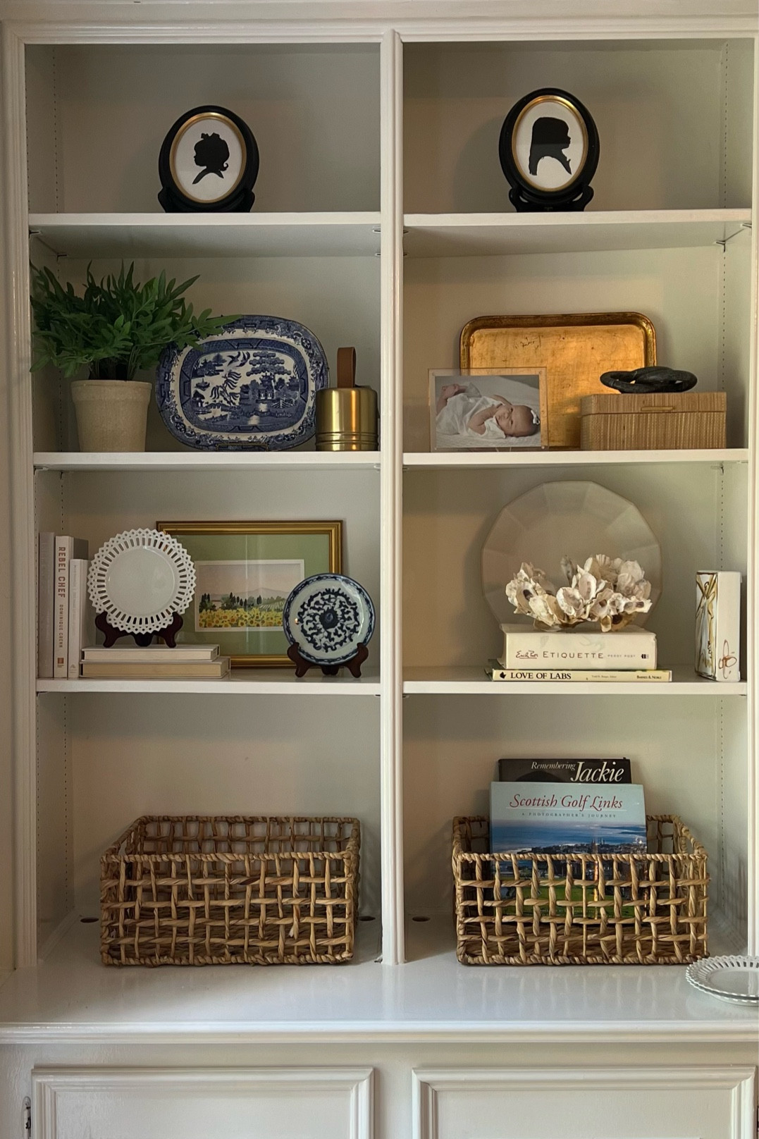 Bookshelf accessories! 

#LTKstyletip #LTKhome #LTKFind
