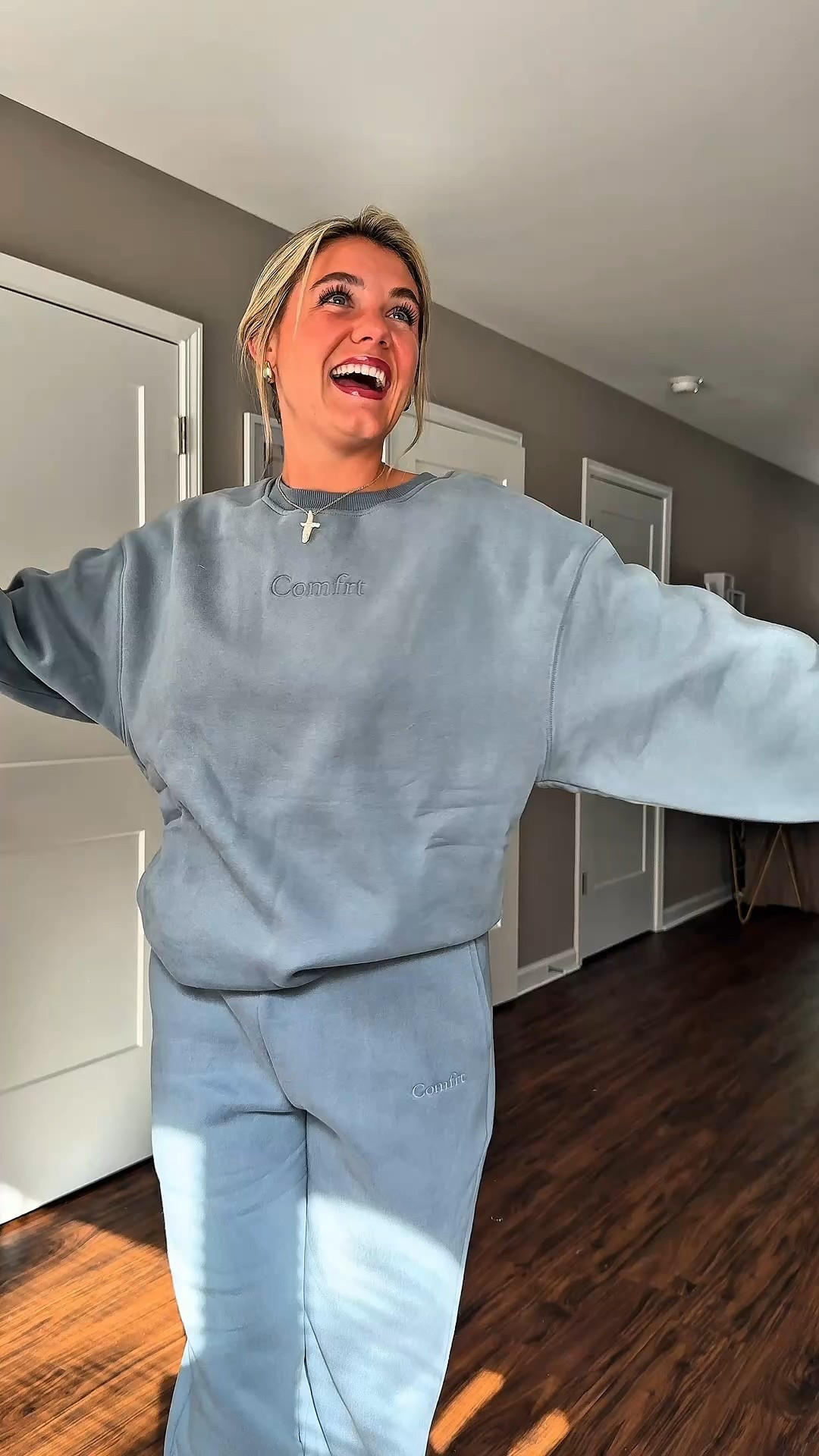 Summer crewneck!!

#LTKStyleTip #LTKSaleAlert #LTKFindsUnder50