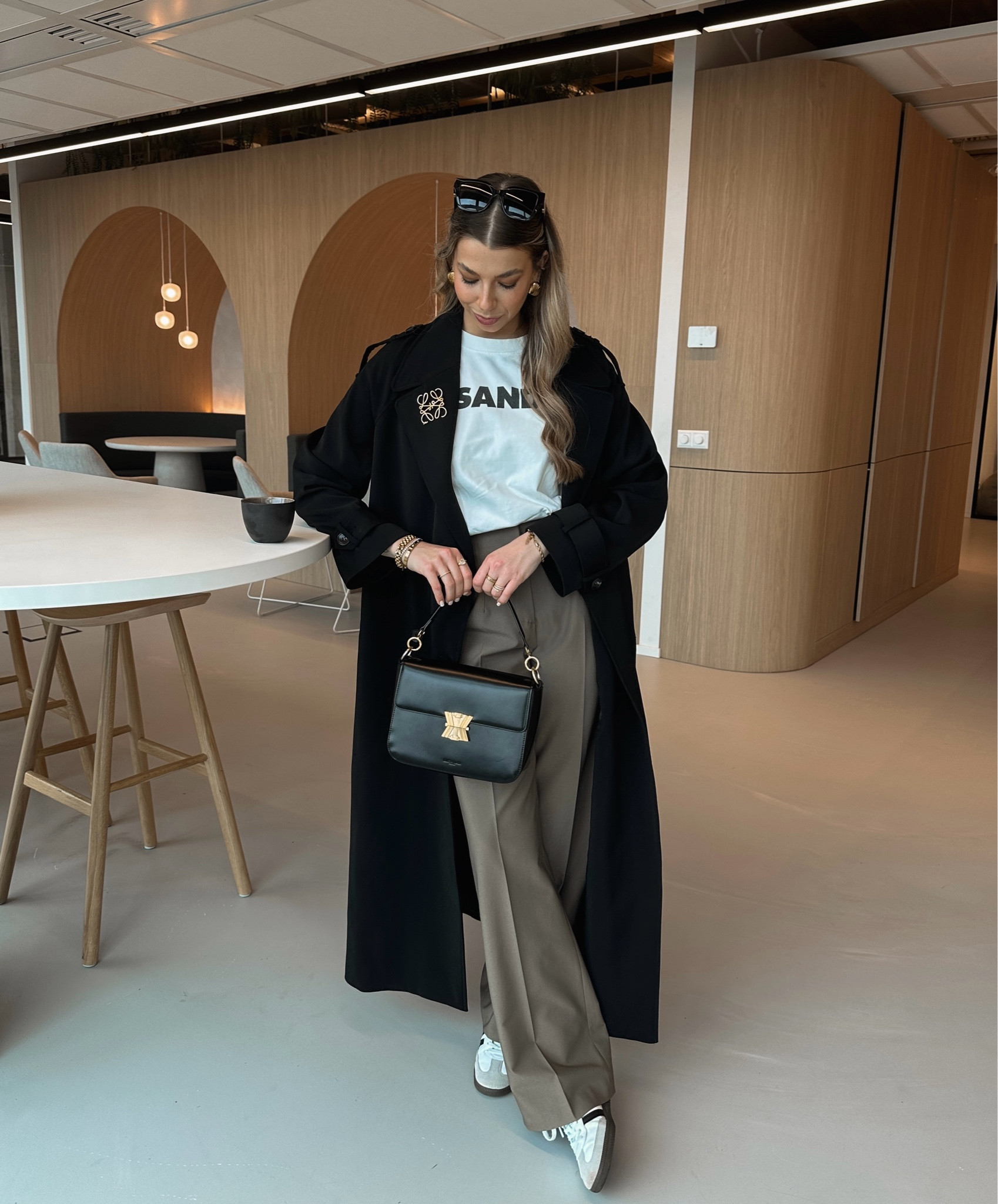 One of my fave fall outfits from last year ✨

Autumn outfit, wide leg trousers, Jim Sander t-shirt, black trenchcoat, Kassandre Paris bag, Gucci sunglasses, Loewe brooch

#LTKautumn #FashionMonth #LTKnederlands